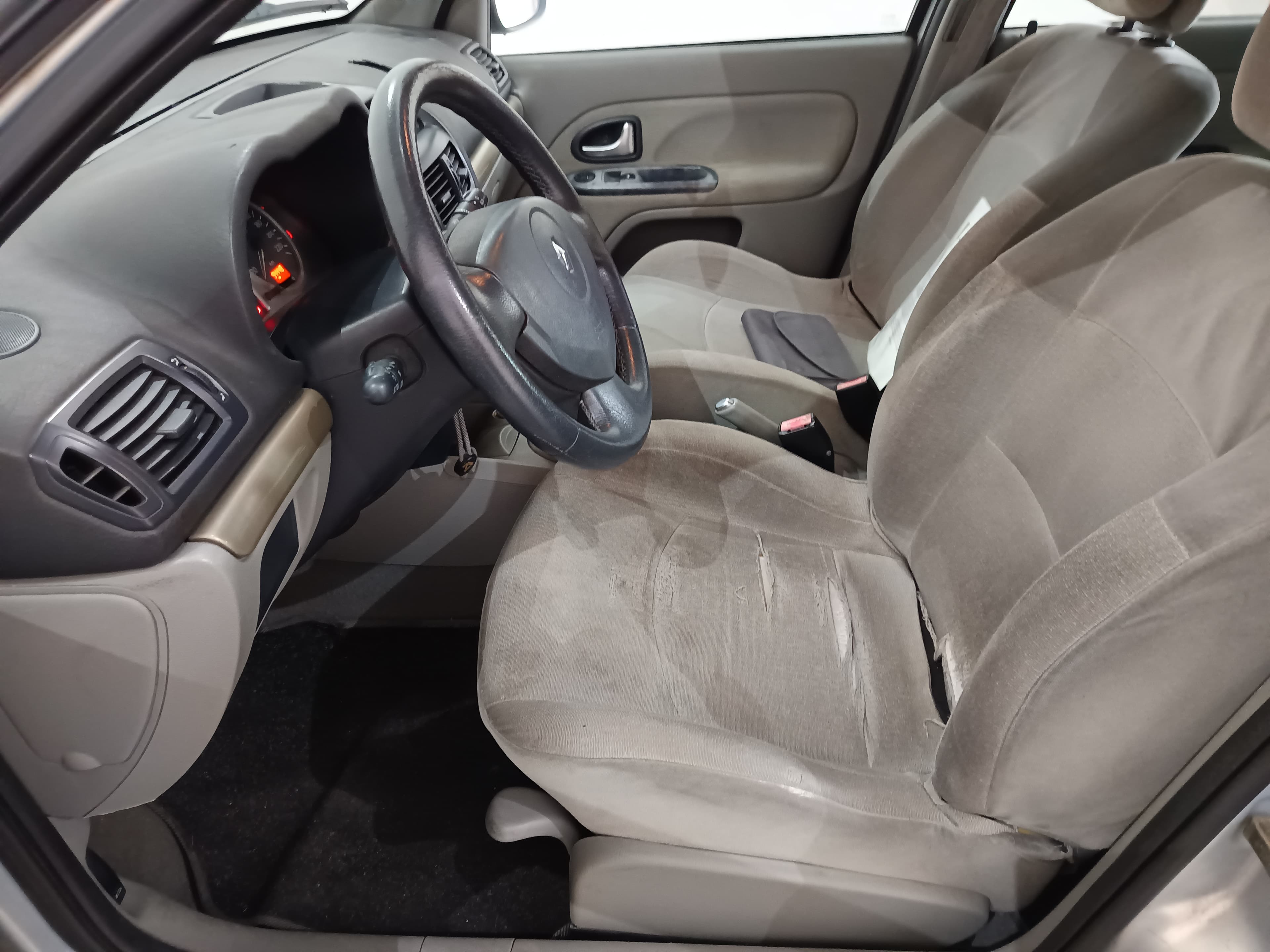 Renault Clio · Ano 2002 — imagen 33