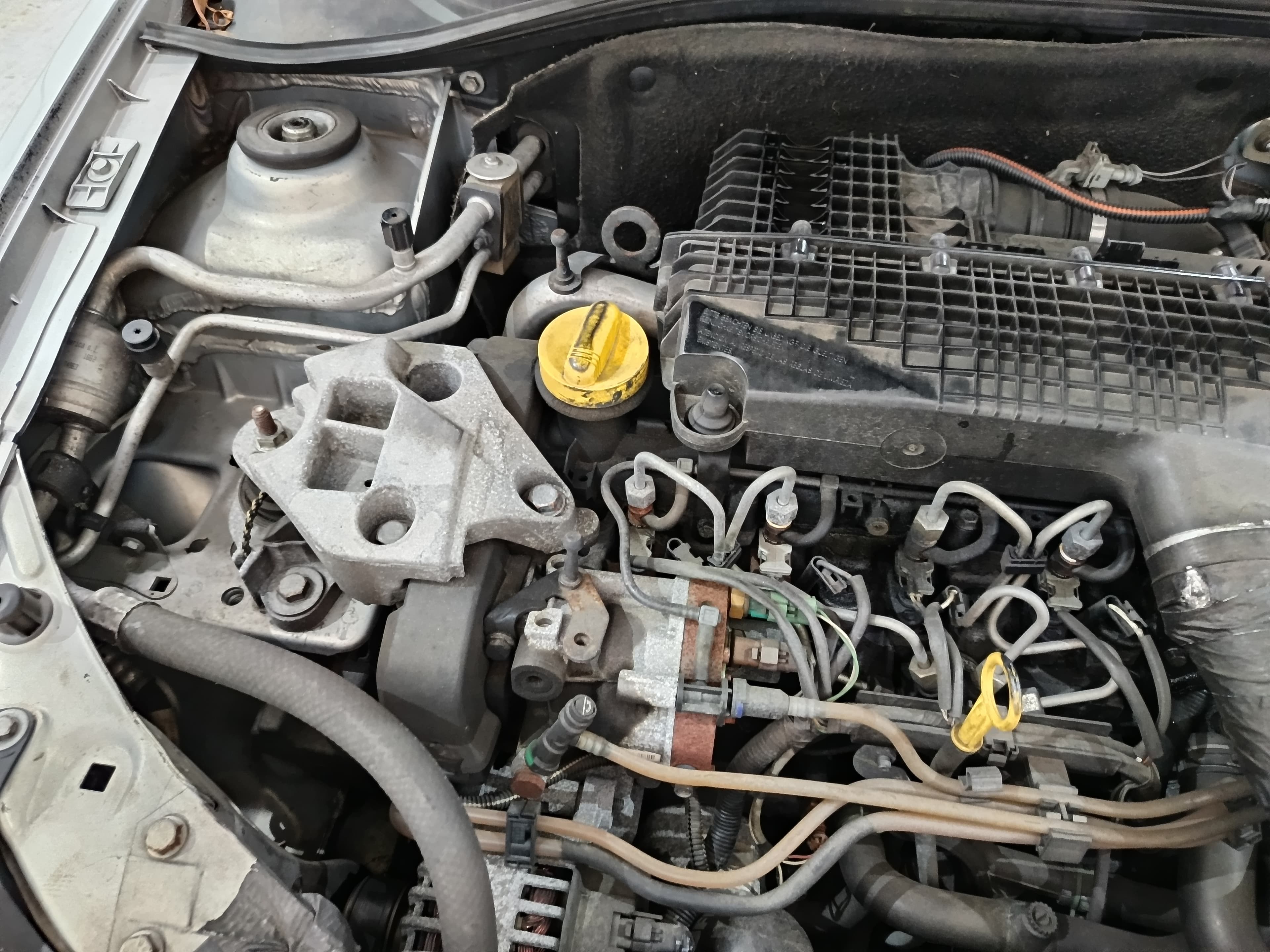 Renault Clio · Ano 2002 — imagen 16