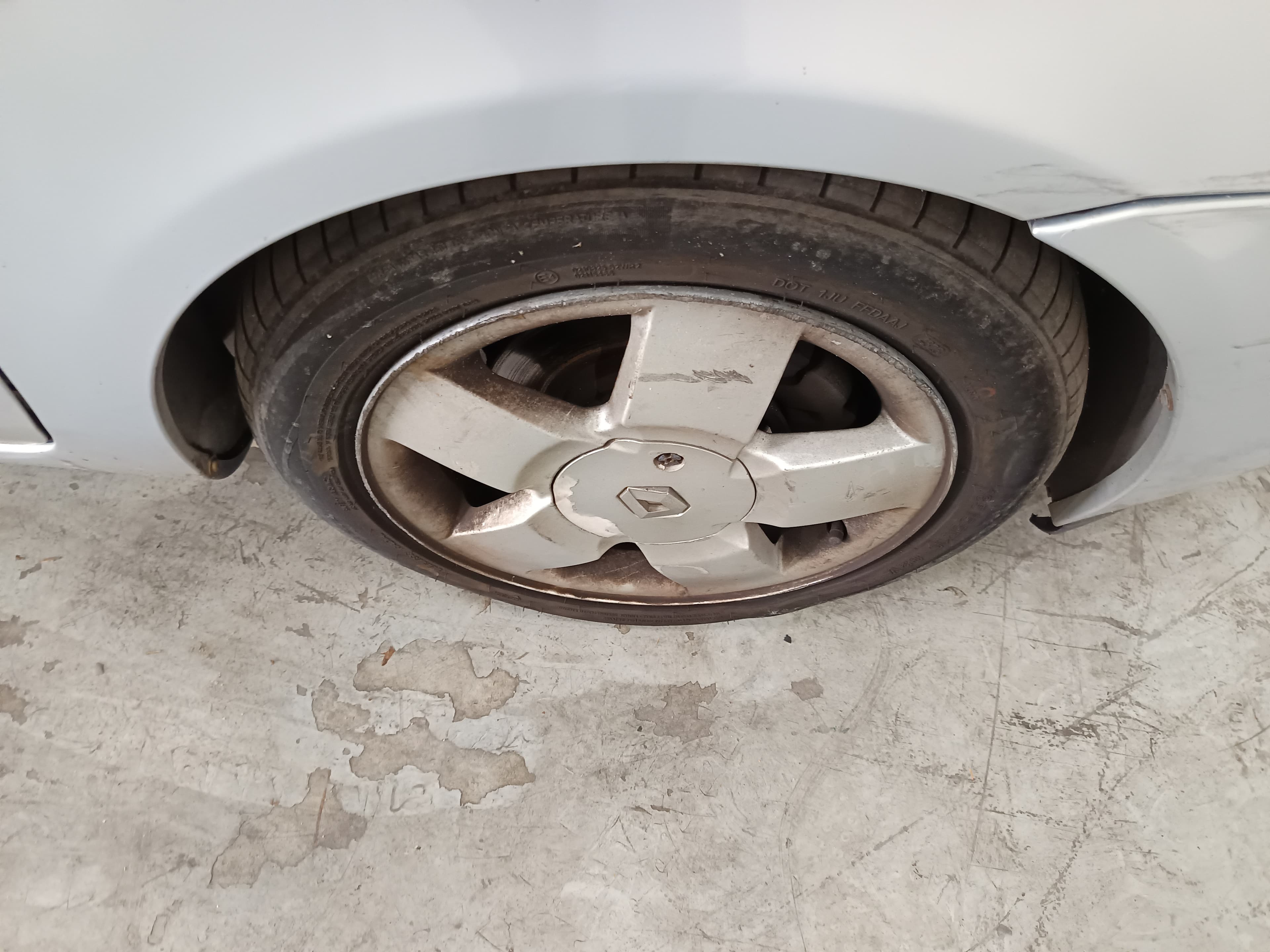 Renault Clio · Ano 2002 — imagen 12