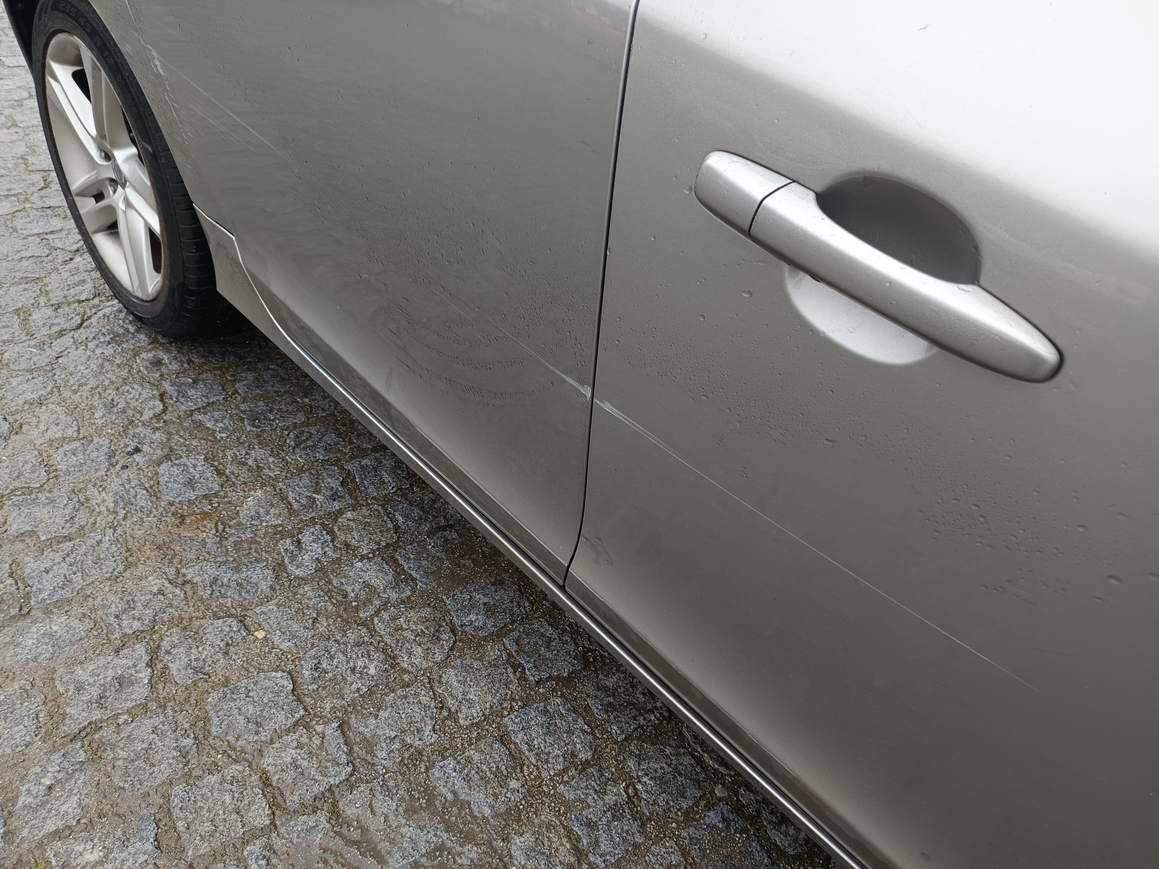 Volvo V60 · Ano 2015 — image 11