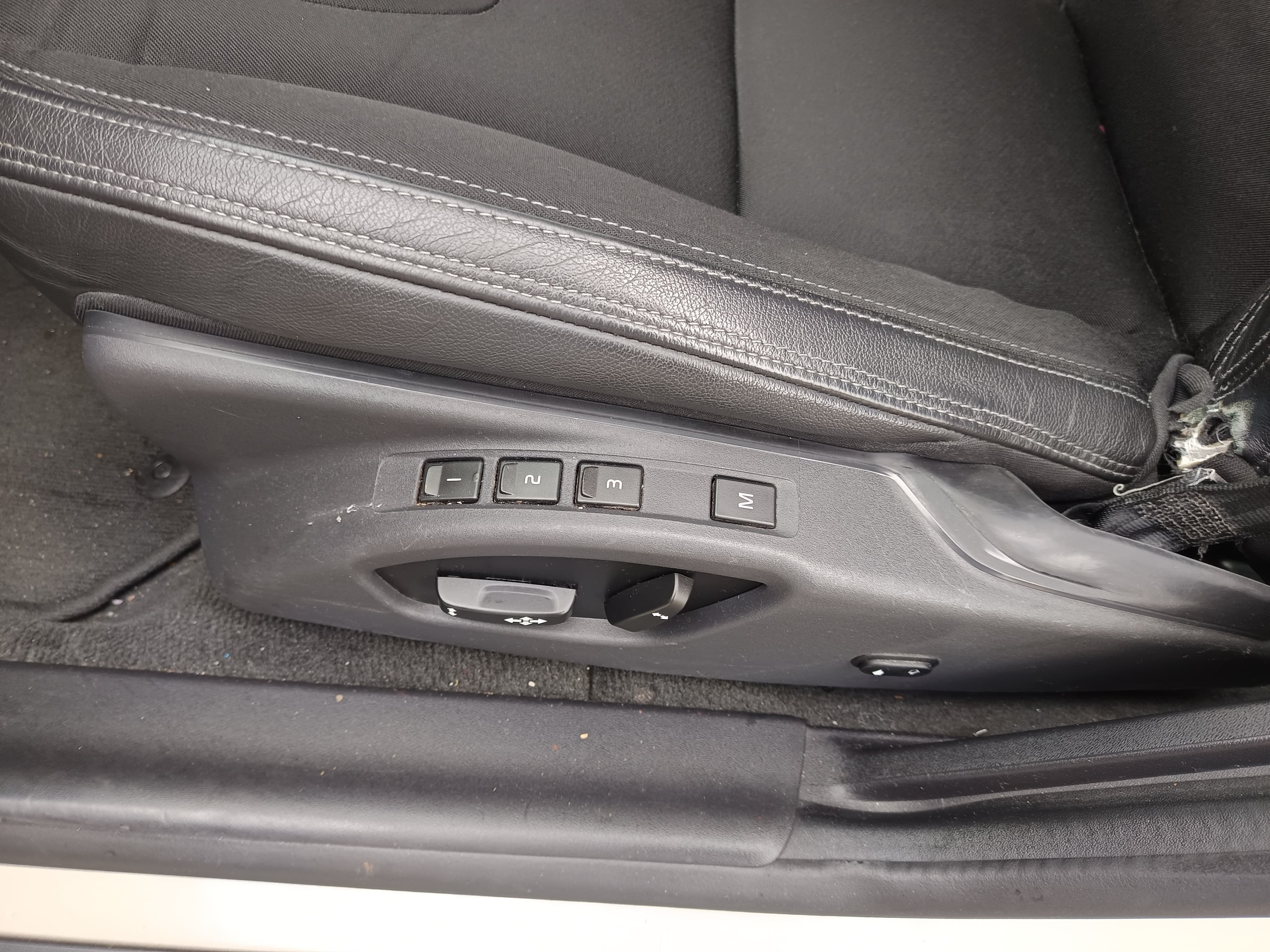 Volvo V60 · Ano 2015 — image 39