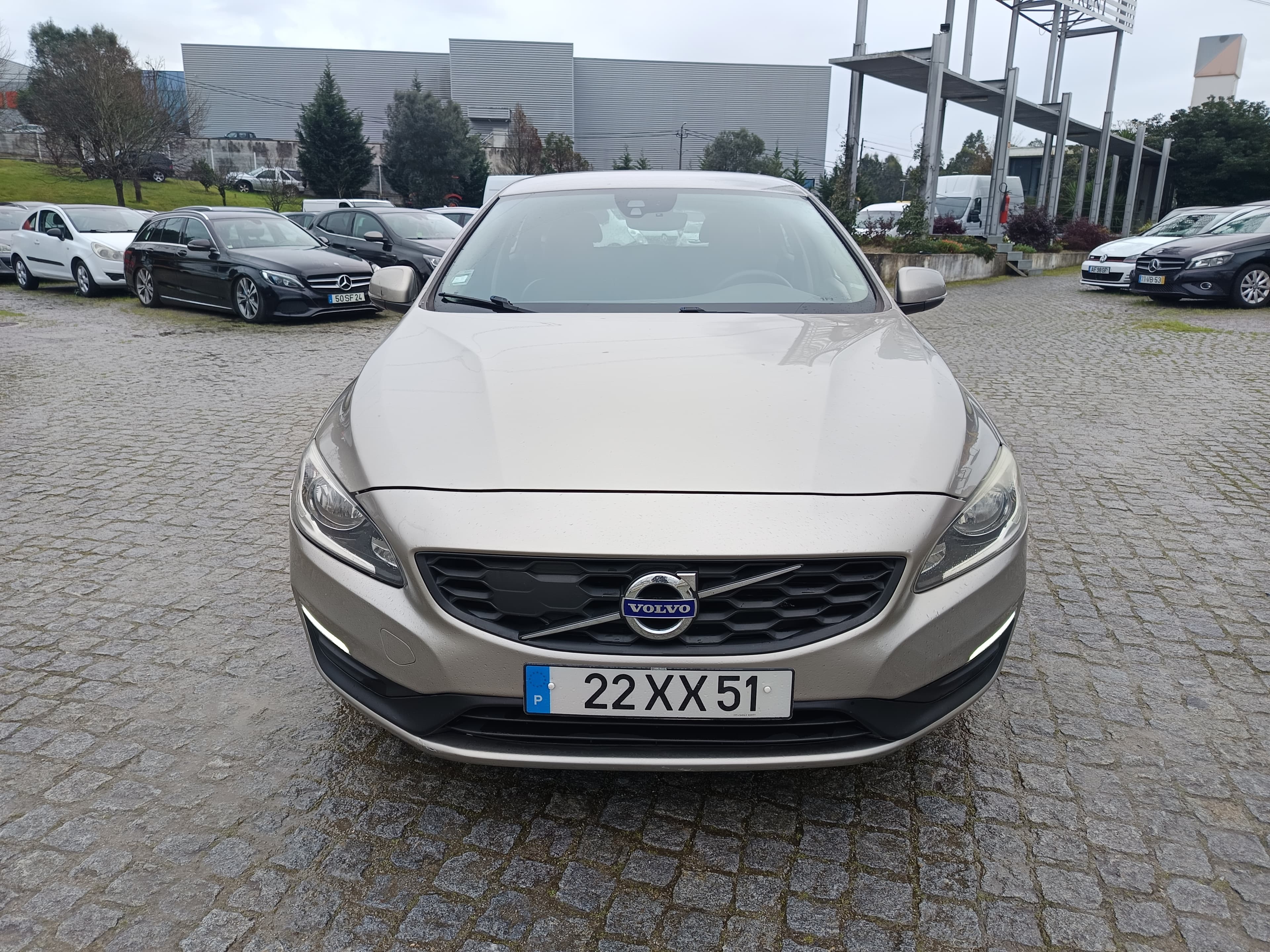 Volvo V60 · Ano 2015 — image 2
