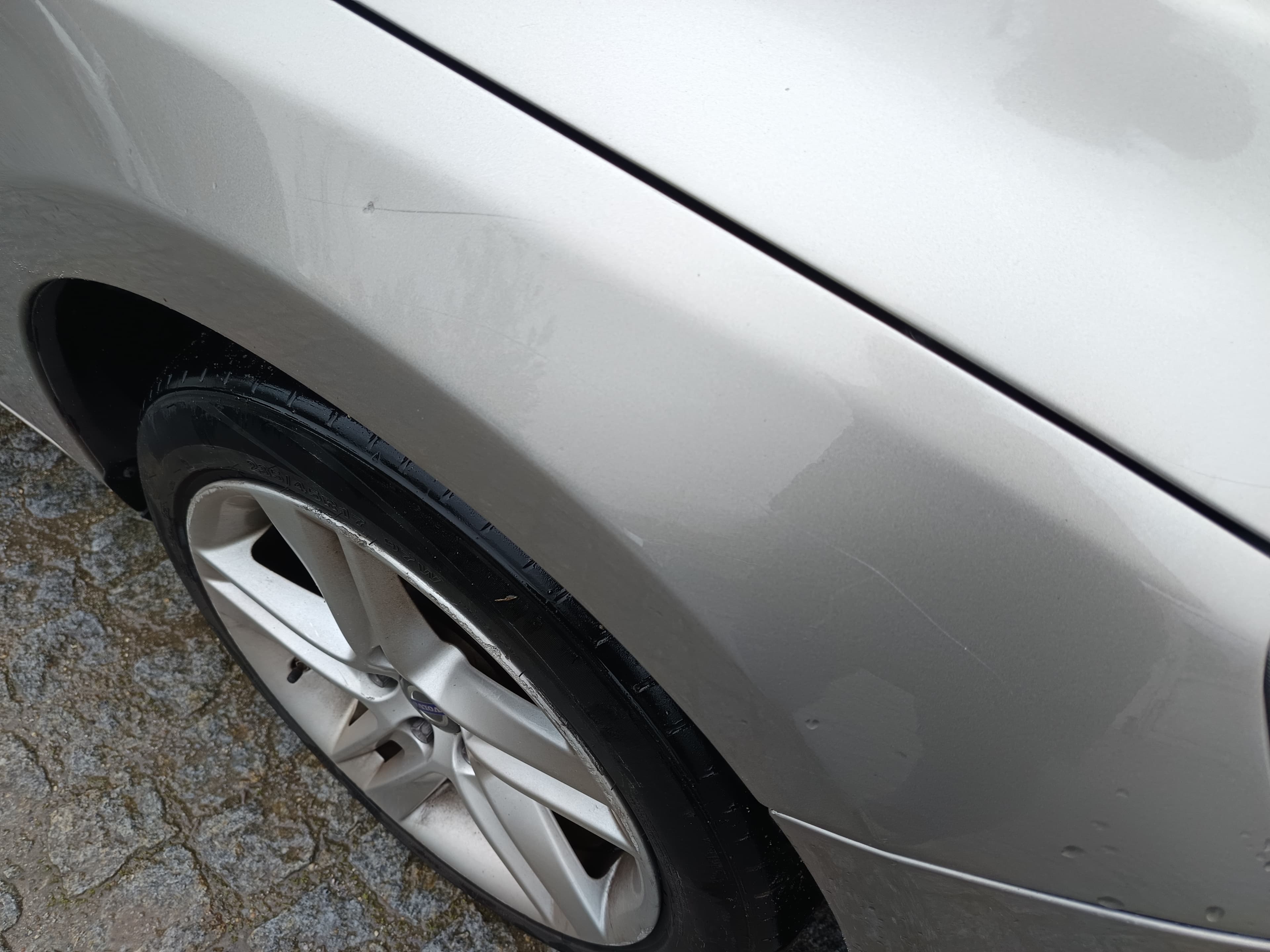 Volvo V60 · Ano 2015 — image 9