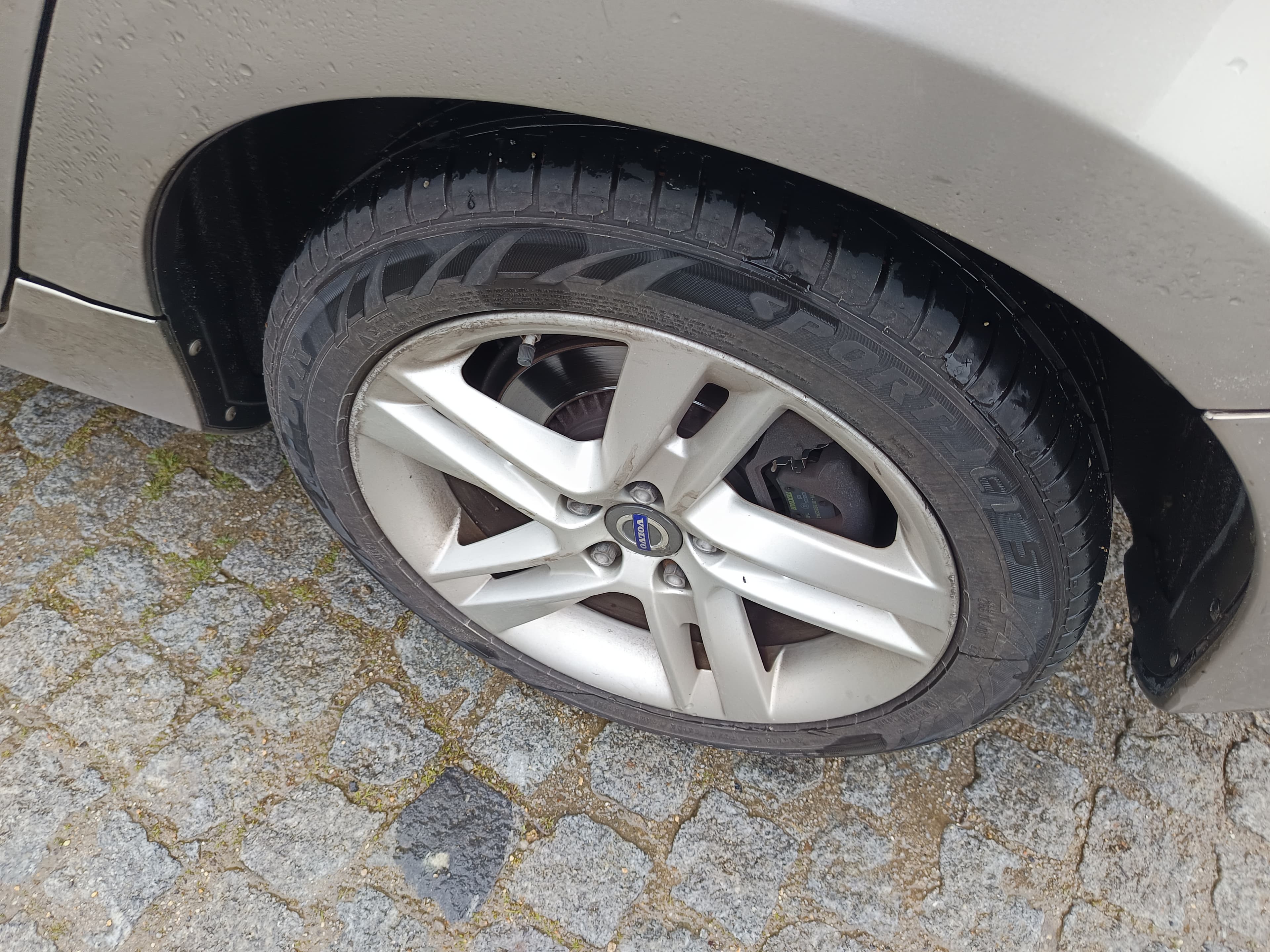 Volvo V60 · Ano 2015 — image 15