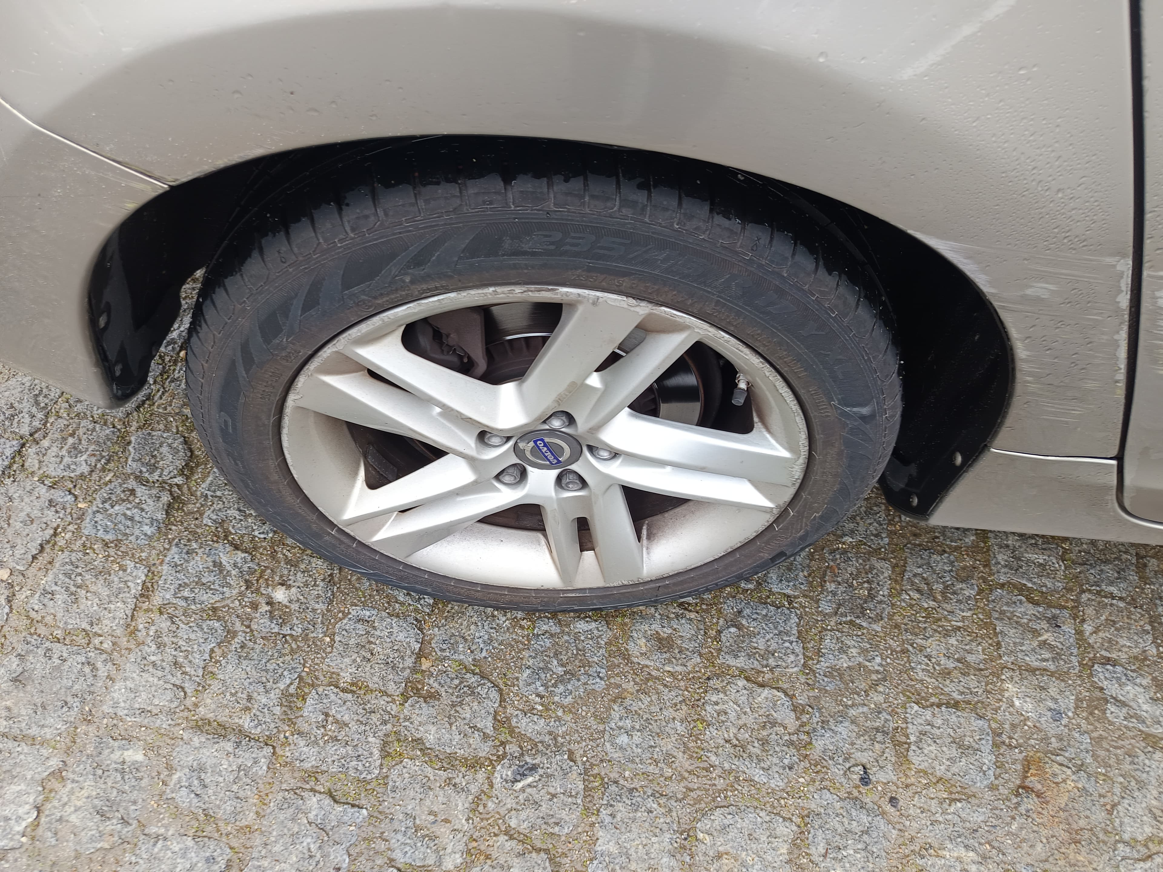 Volvo V60 · Ano 2015 — image 12