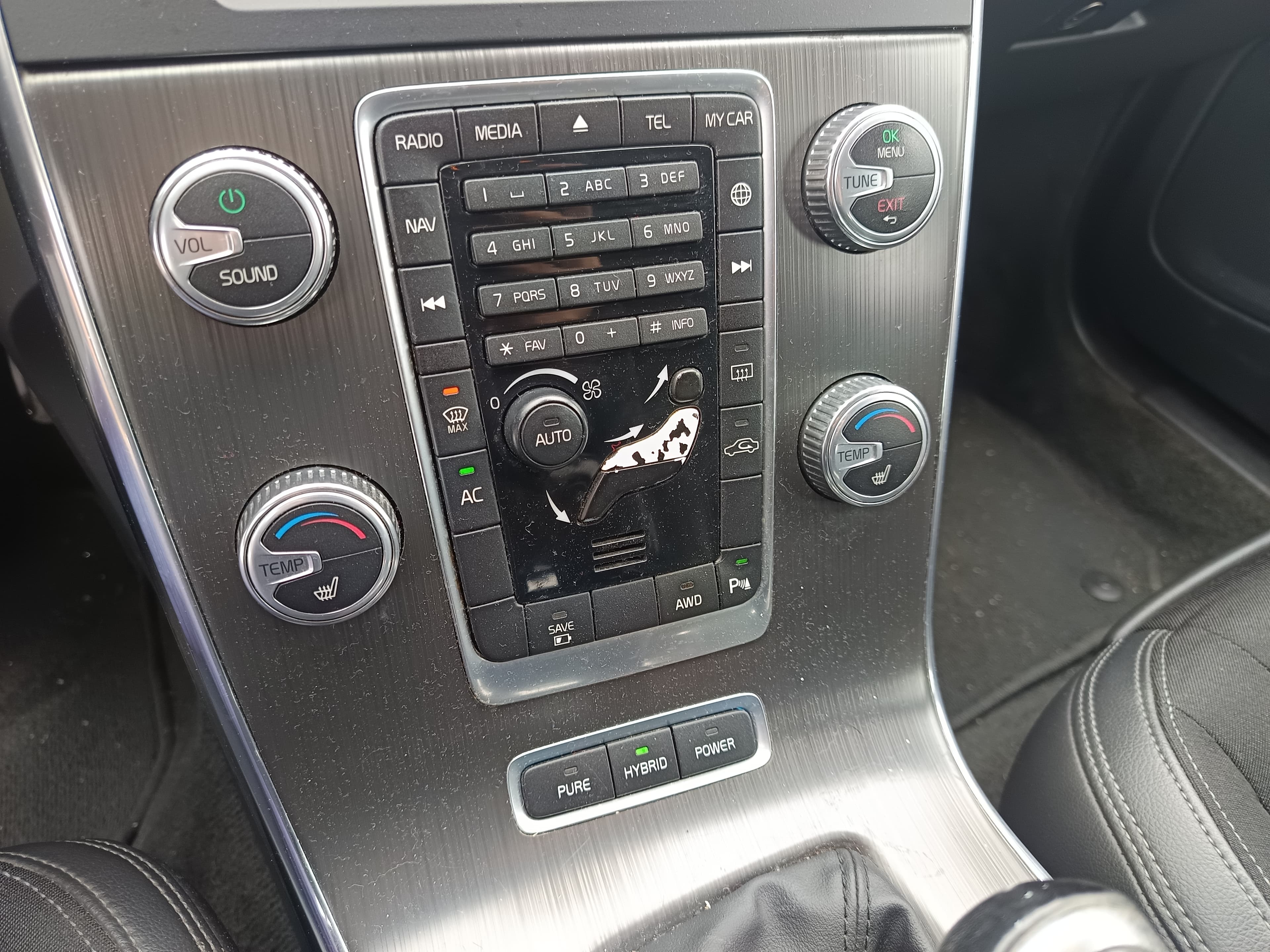 Volvo V60 · Ano 2015 — image 40