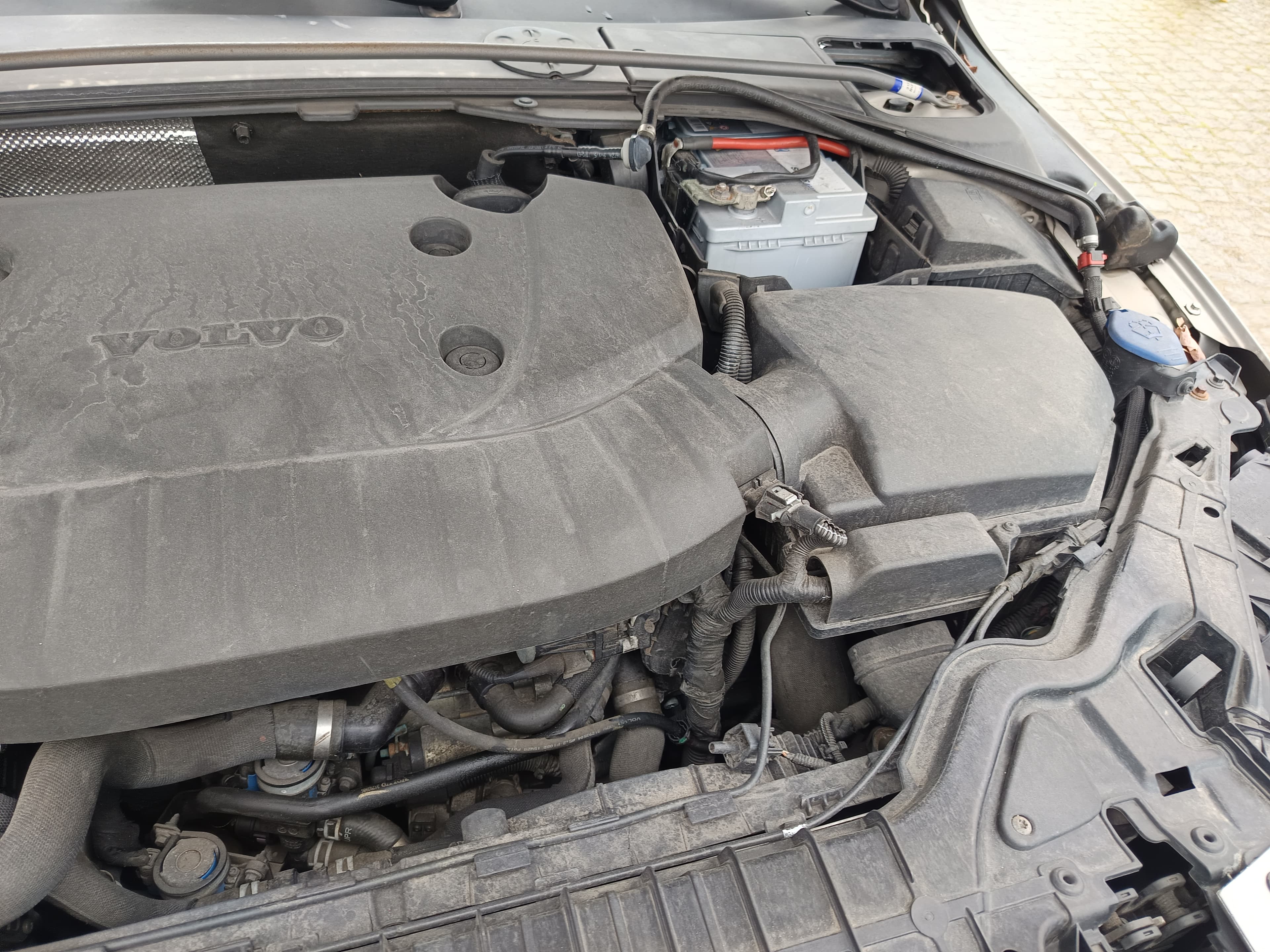 Volvo V60 · Ano 2015 — image 19