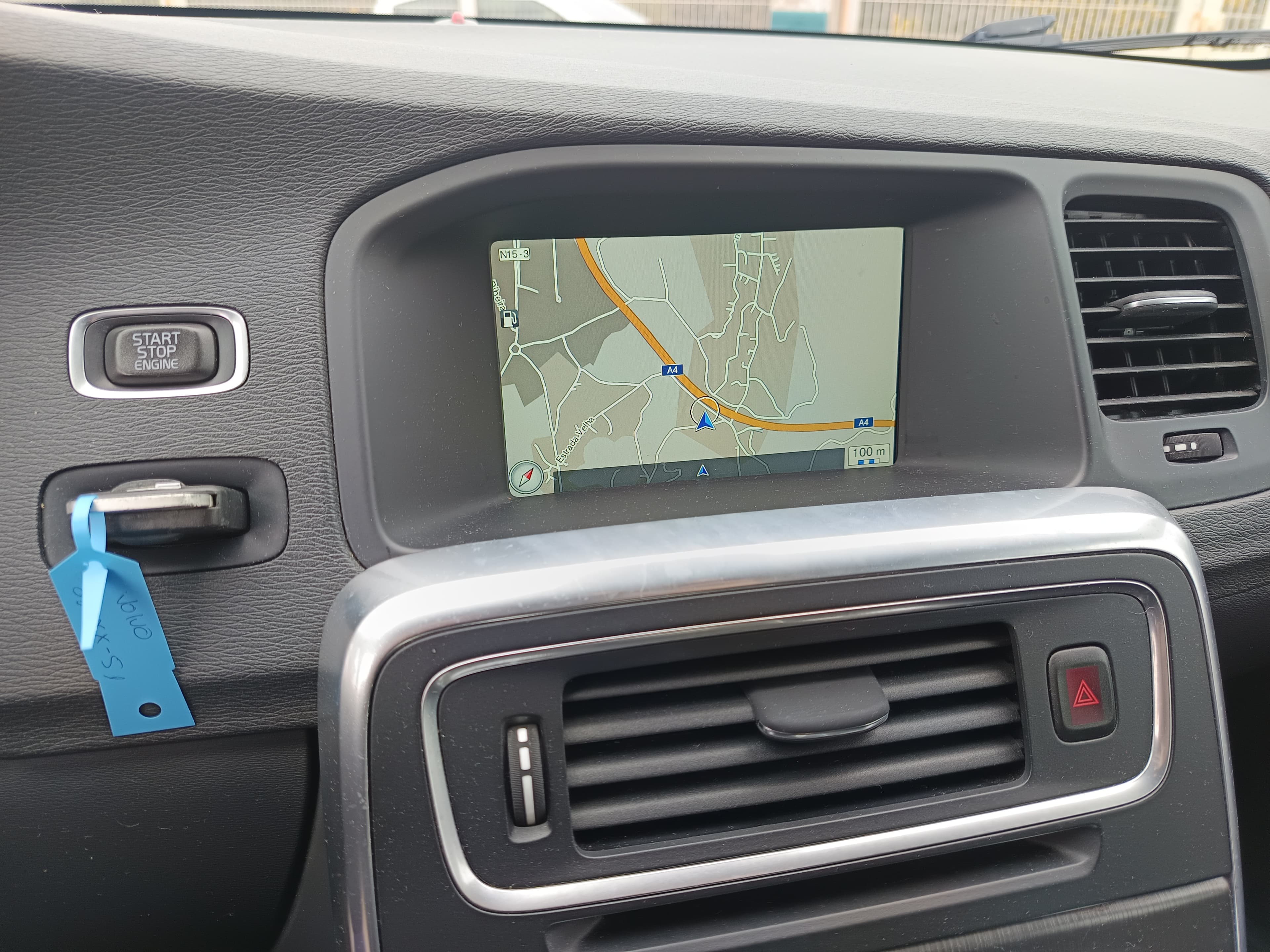 Volvo V60 · Ano 2015 — image 37