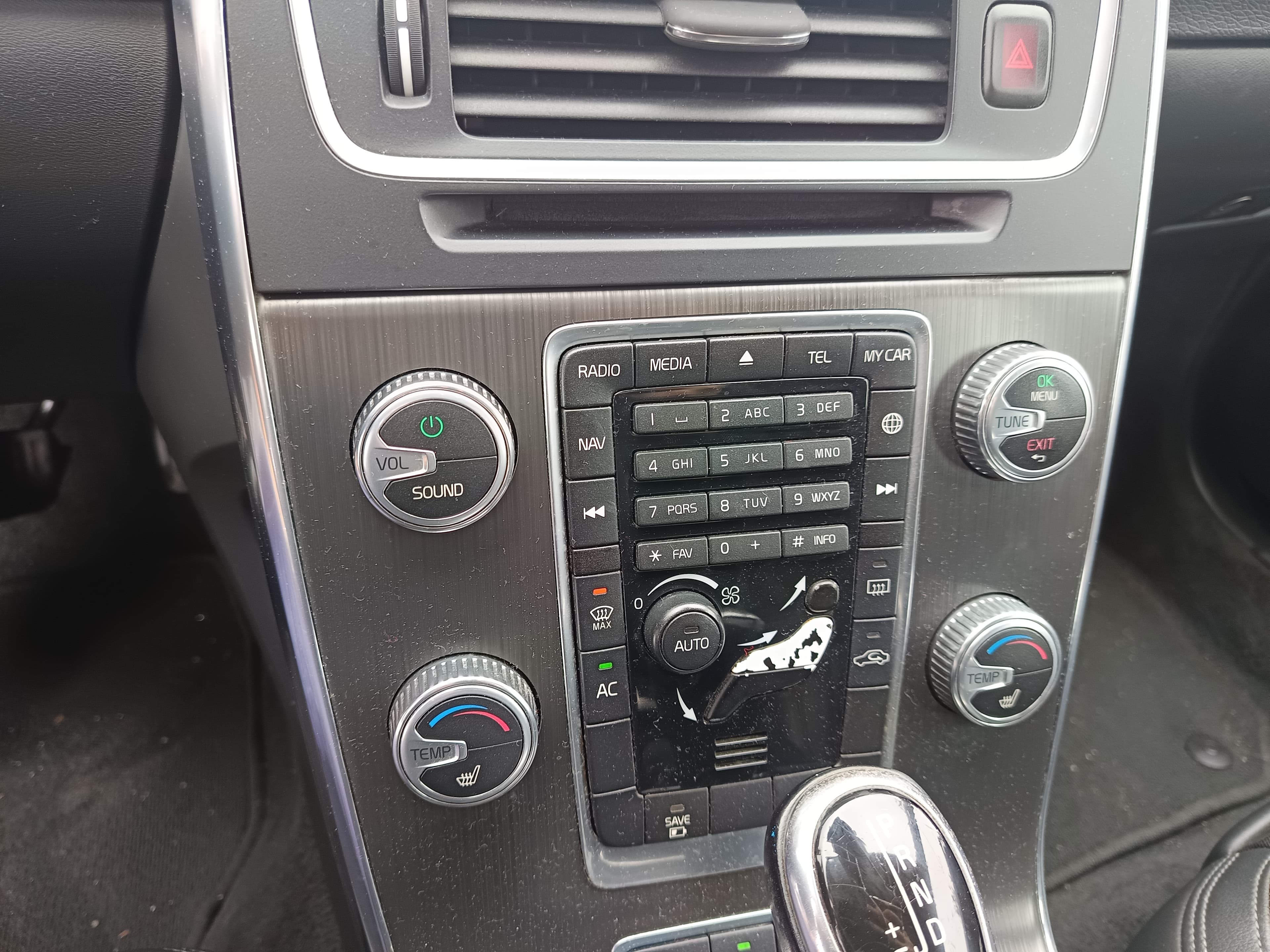 Volvo V60 · Ano 2015 — image 47