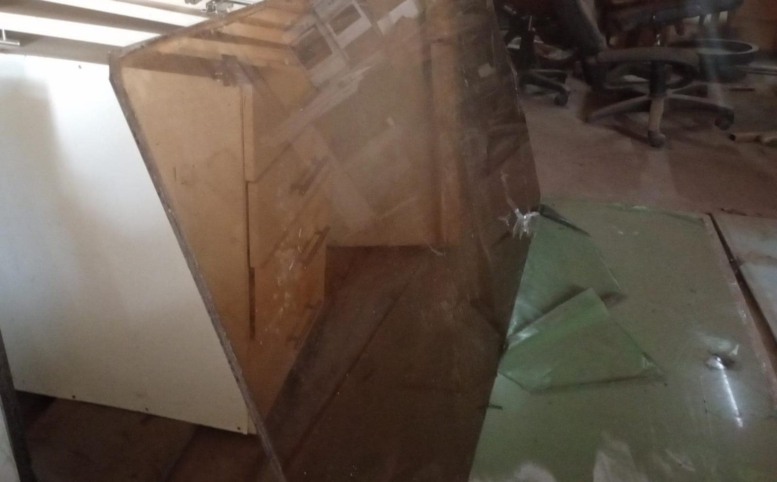 Diverso material — image 1