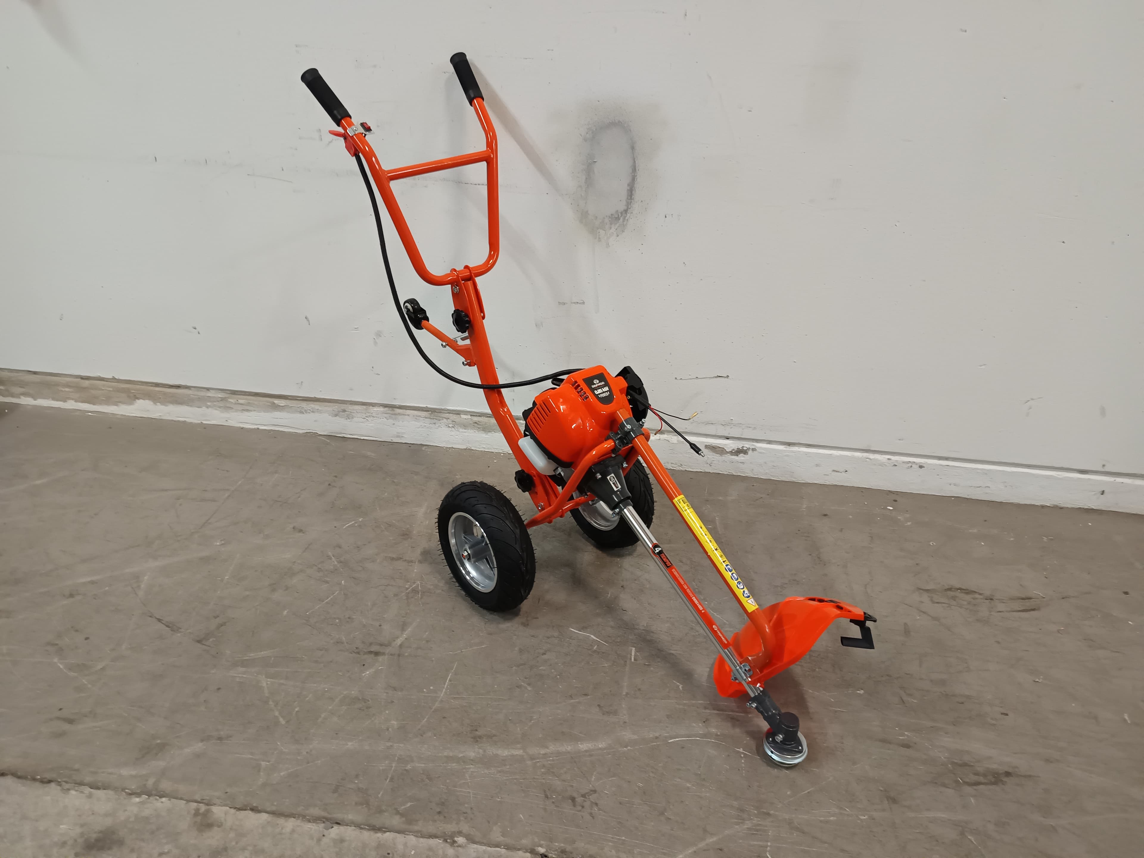 Roçadora de rodas Daewoo — imagem 3