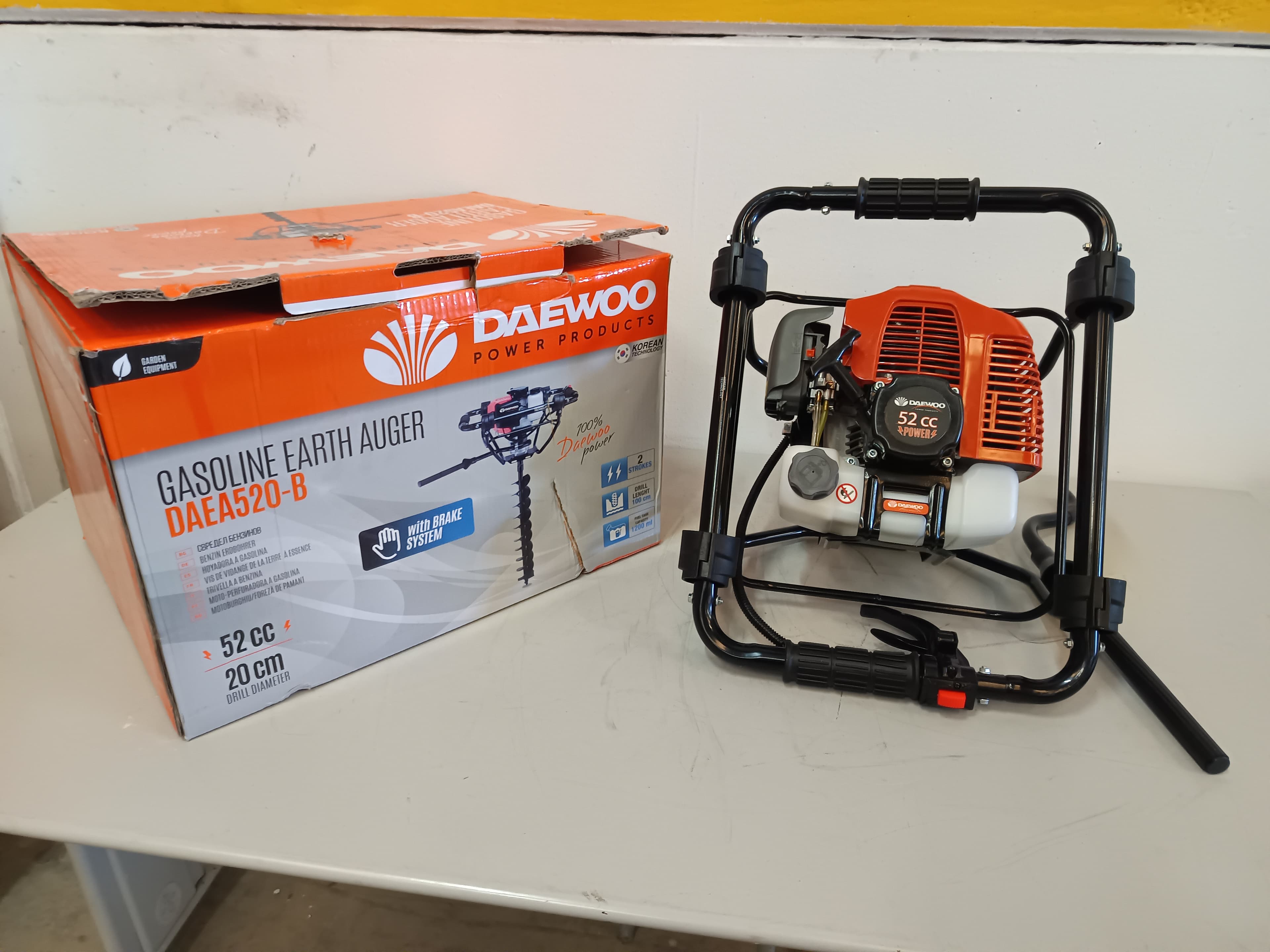 Moto perfuradora Daewoo com broca — imagem 2