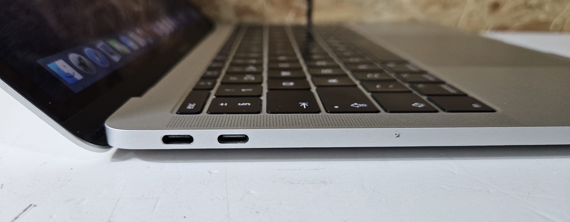 Portátil MacBook Pro — imagem 4