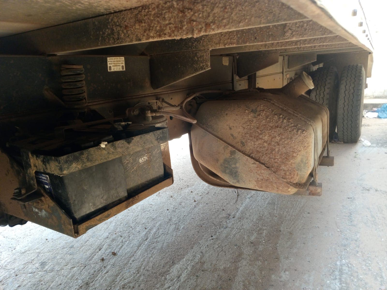 Nissan/UD80D — imagem 17