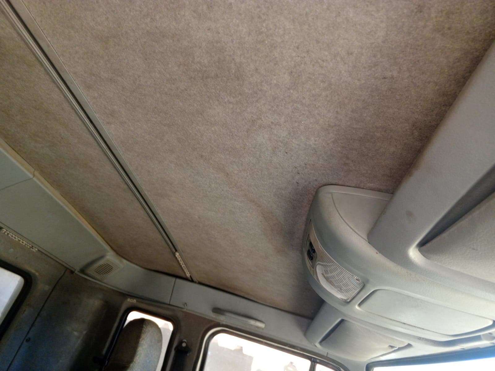 Nissan/UD80D — imagem 9