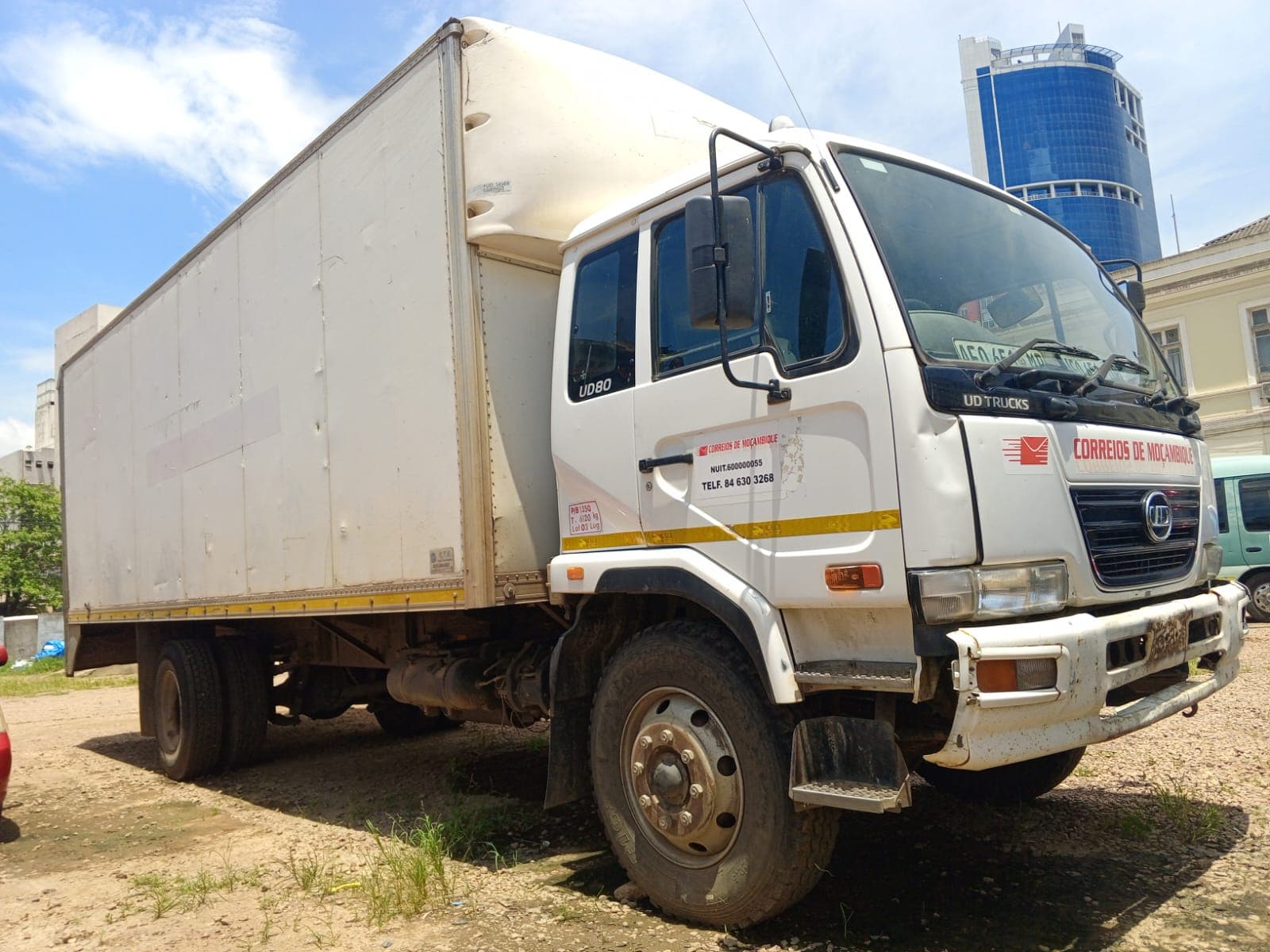 Nissan/UD80D — imagem 1
