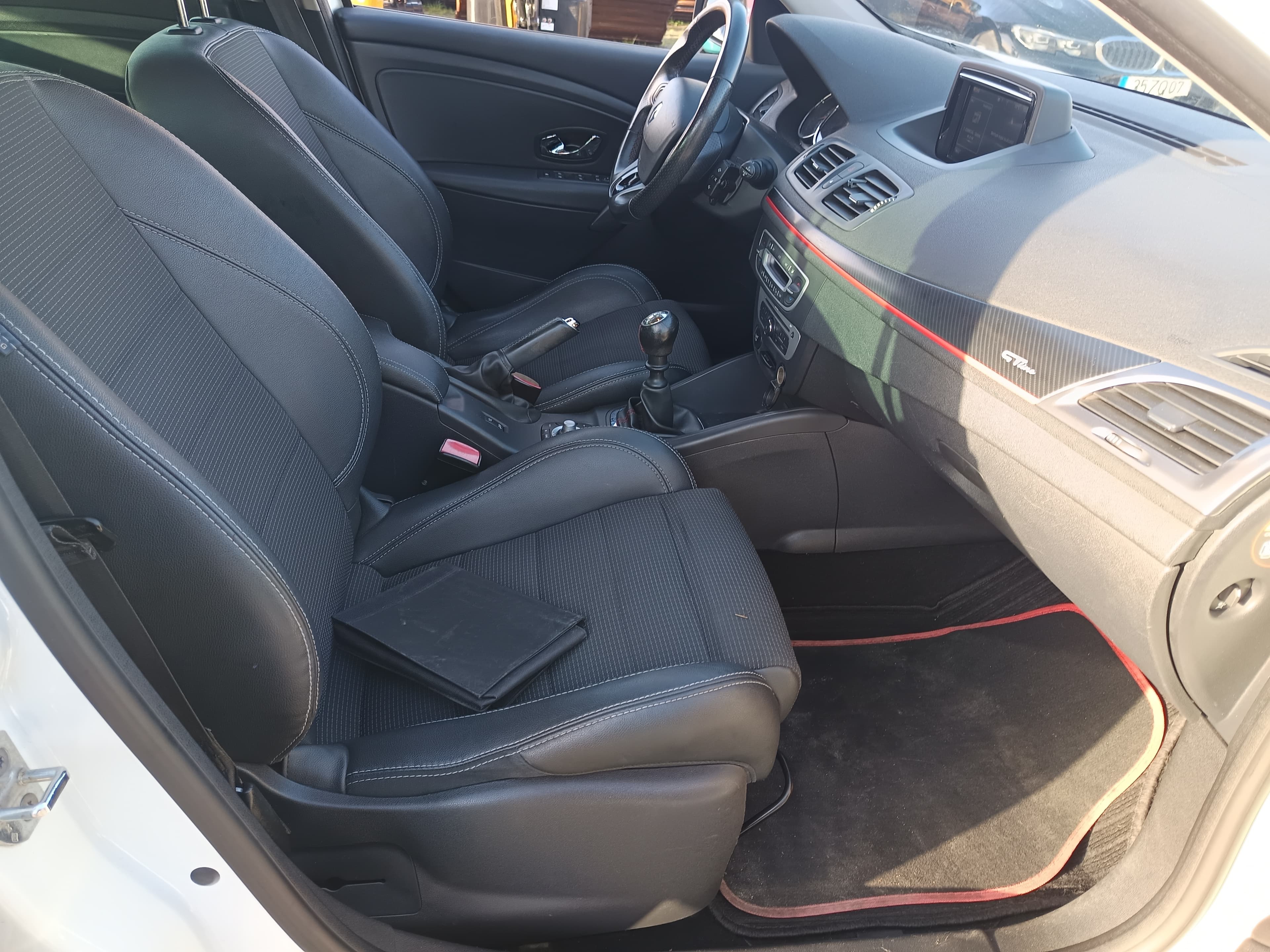 Renault Mégane · Ano 2014 — imagen 27