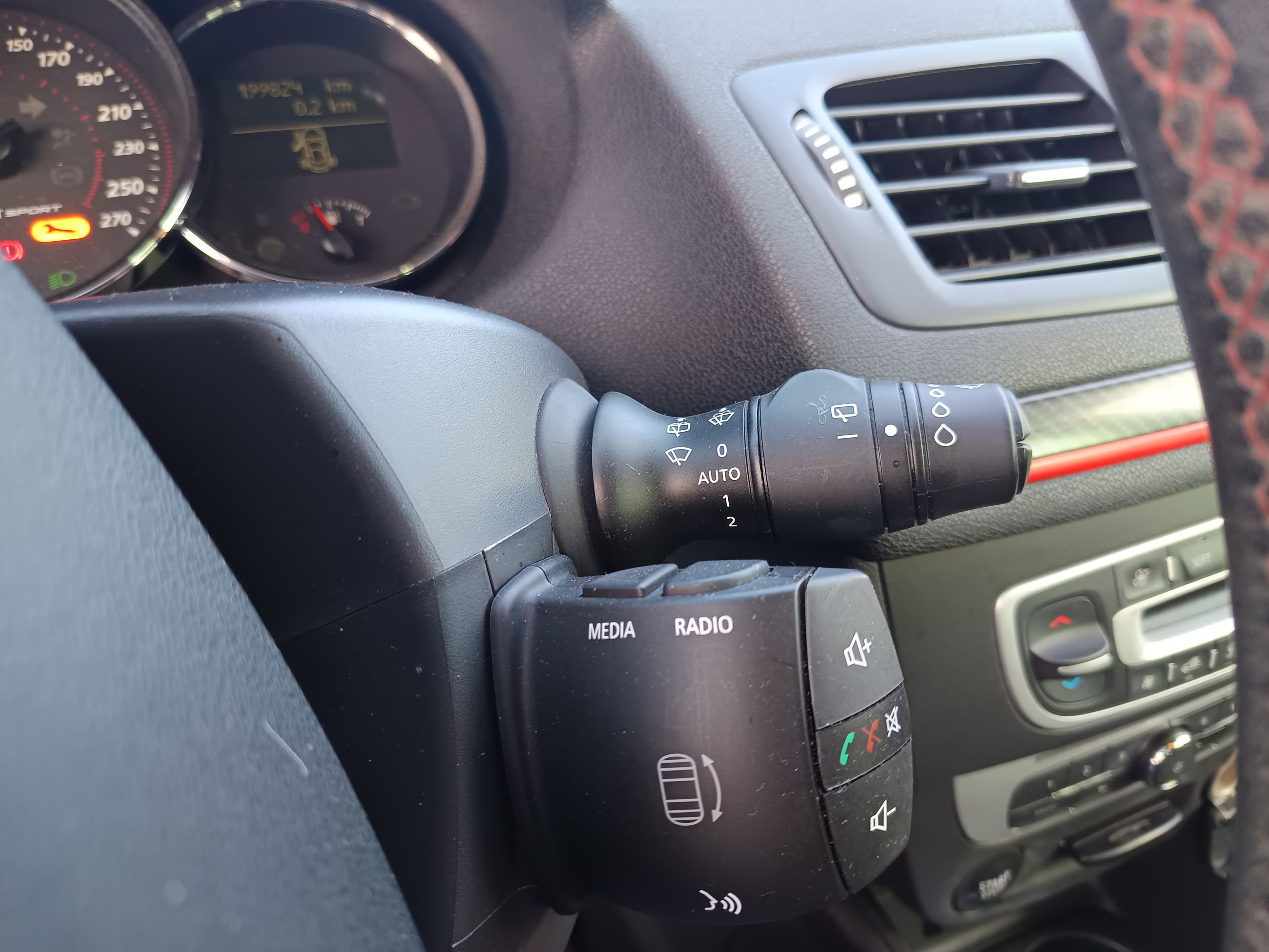 Renault Mégane · Ano 2014 — imagen 43