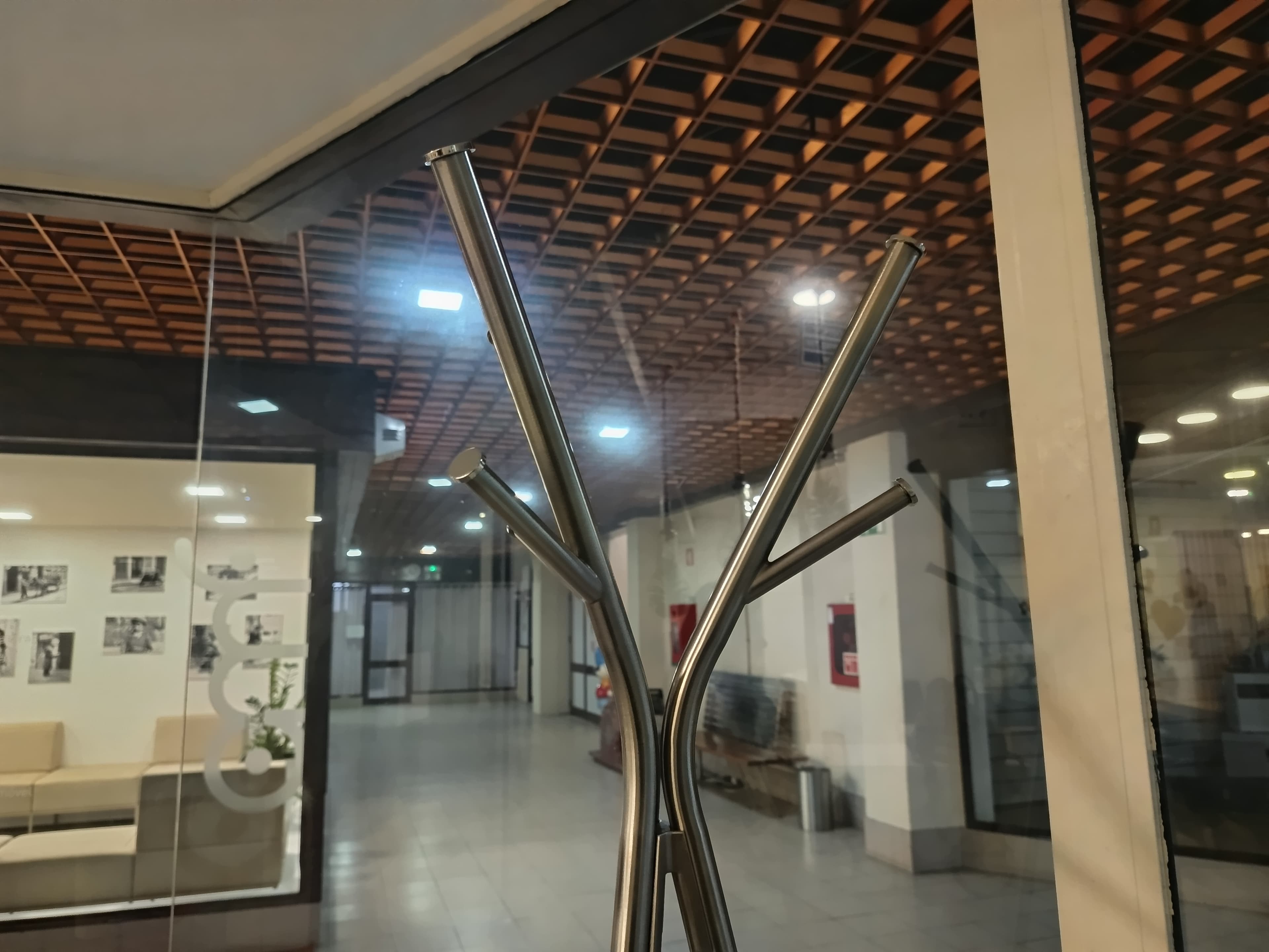 Cadeira · Bengaleiro · Cesto Guarda-chuvas — image 4