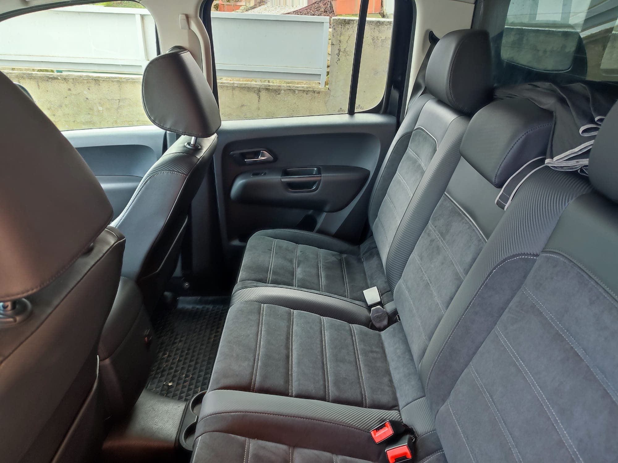 Volkswagen Amarok V6 TDI · Ano 2017 — imagem 15