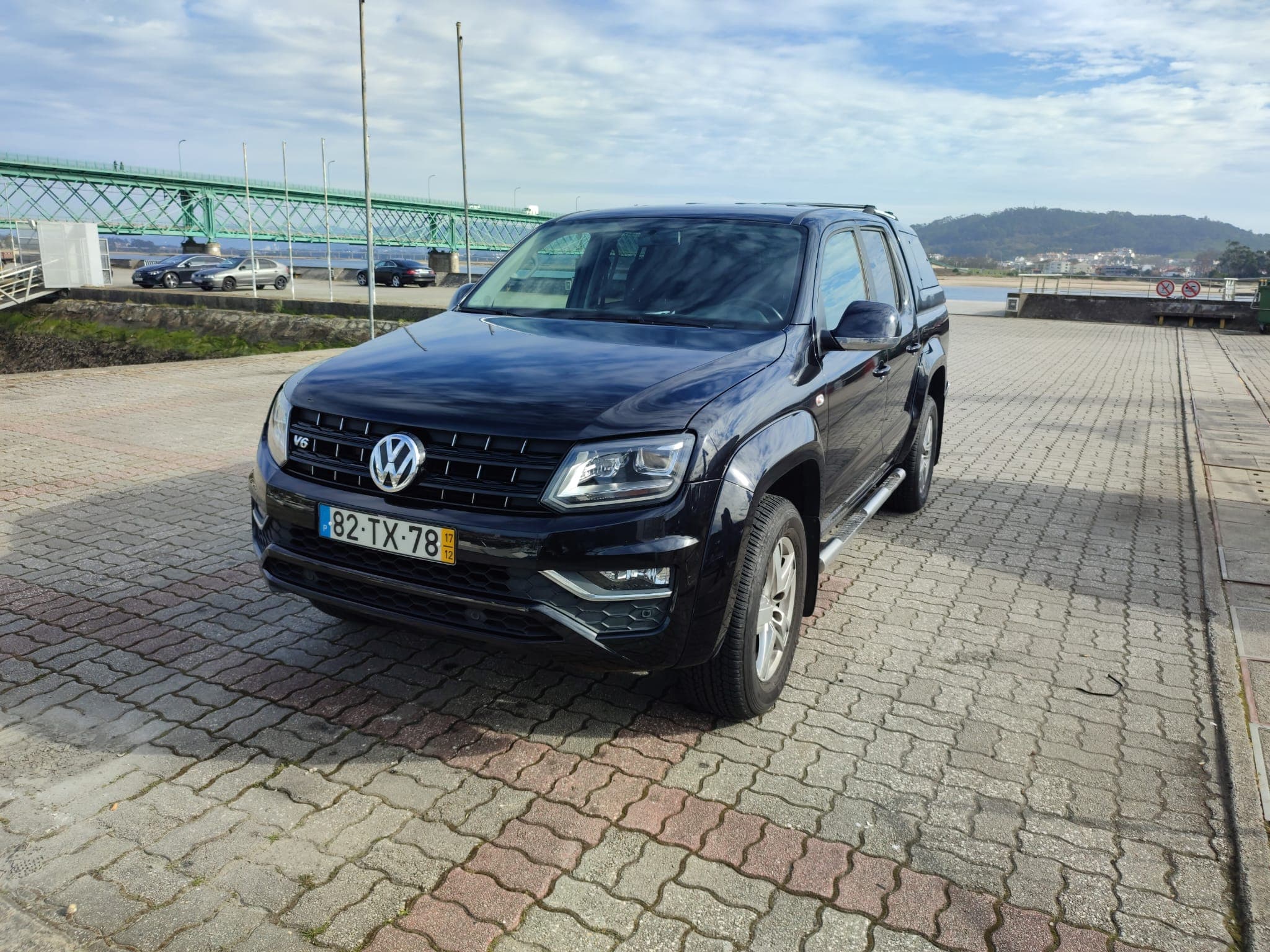 Volkswagen Amarok V6 TDI · Ano 2017 — imagem 2