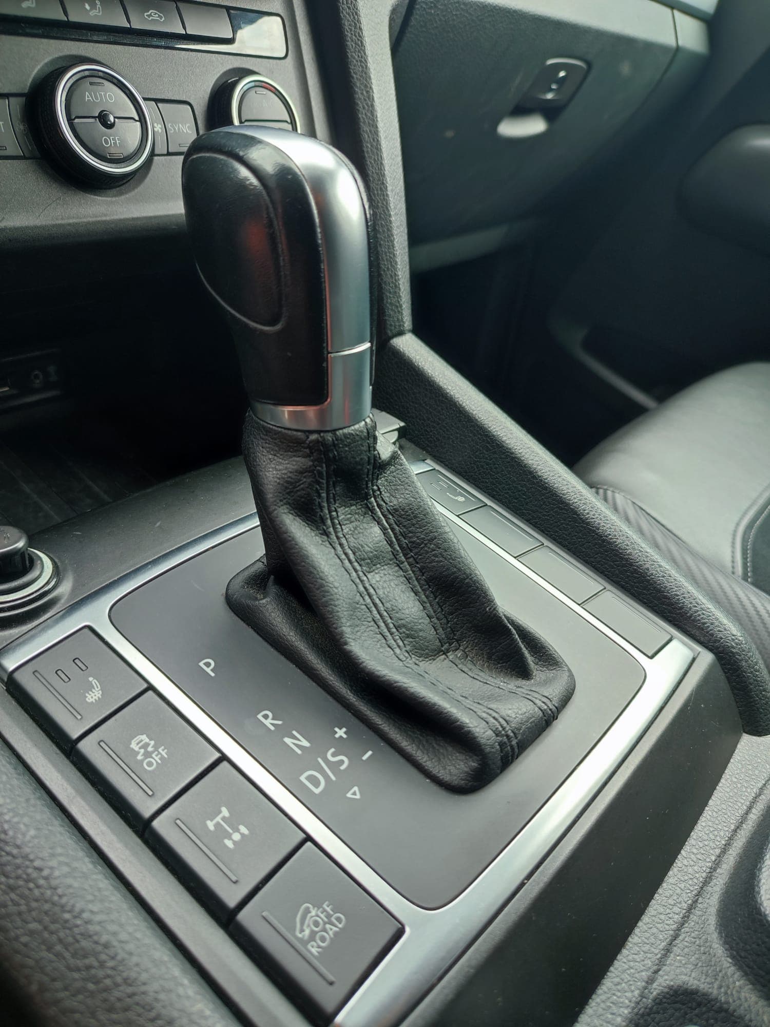 Volkswagen Amarok V6 TDI · Ano 2017 — imagem 23