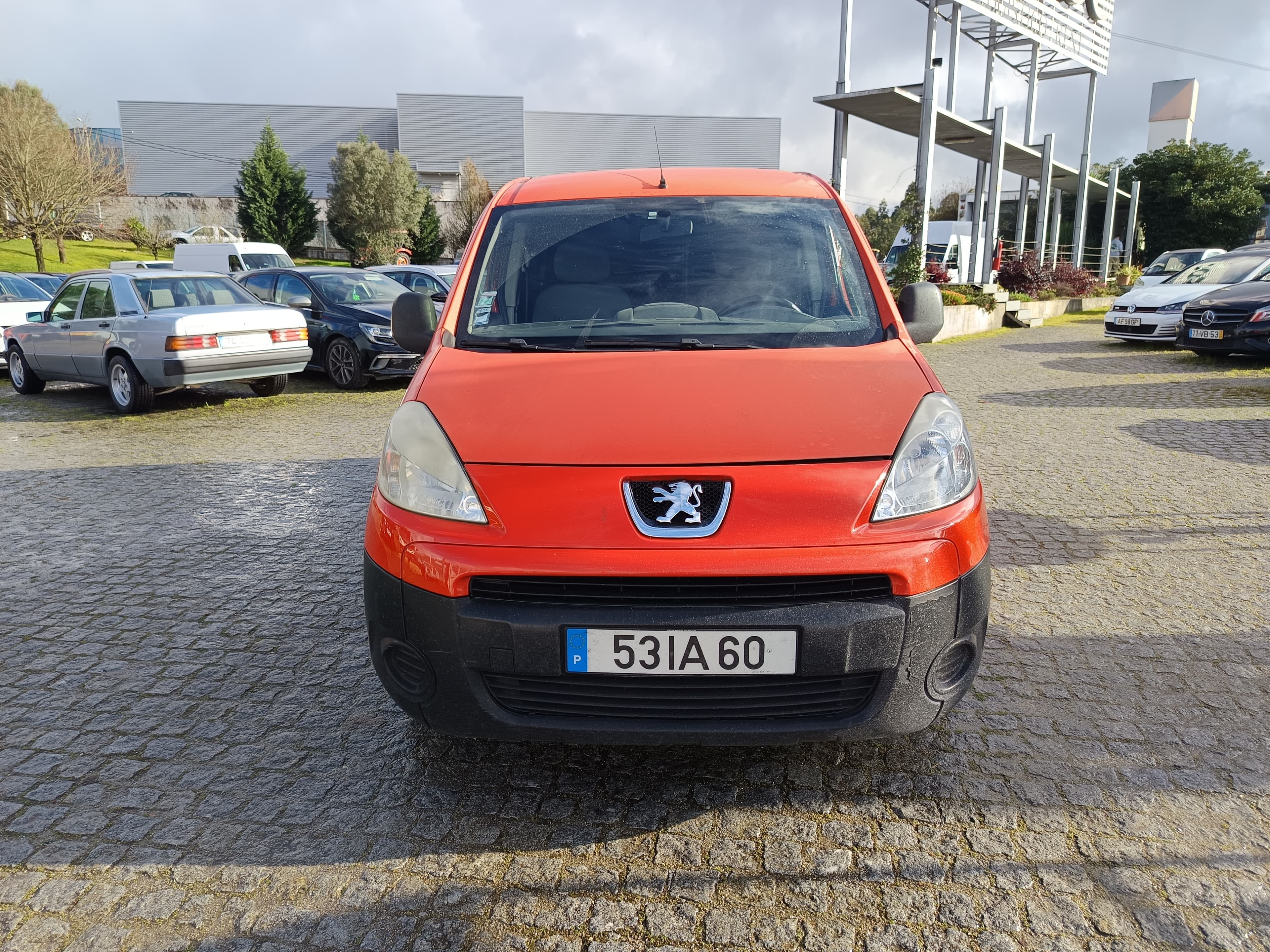 Peugeot Partner 1.6 HDI · Ano 2009 — imagem 2