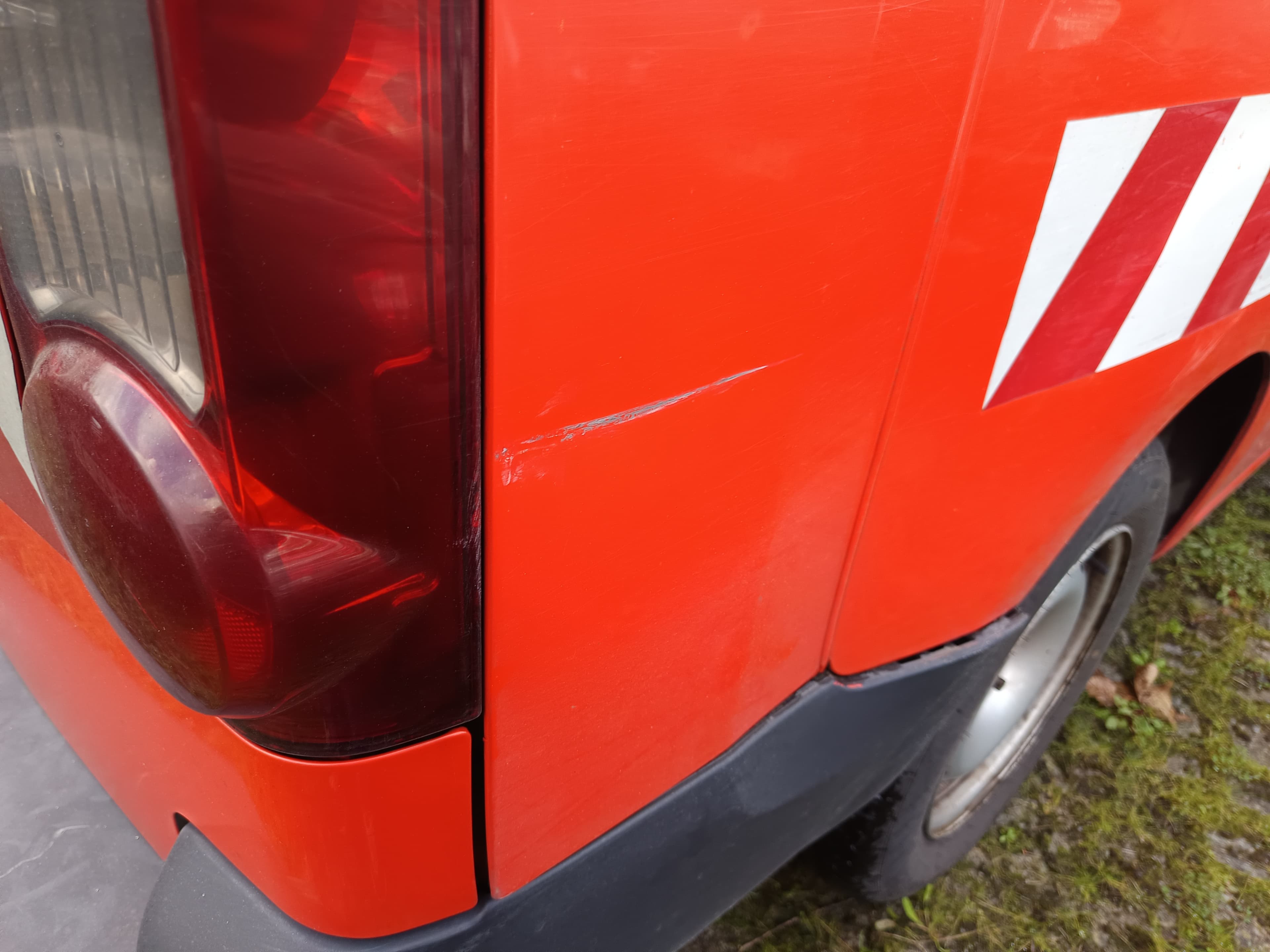 Peugeot Partner 1.6 HDI · Ano 2009 — imagem 34