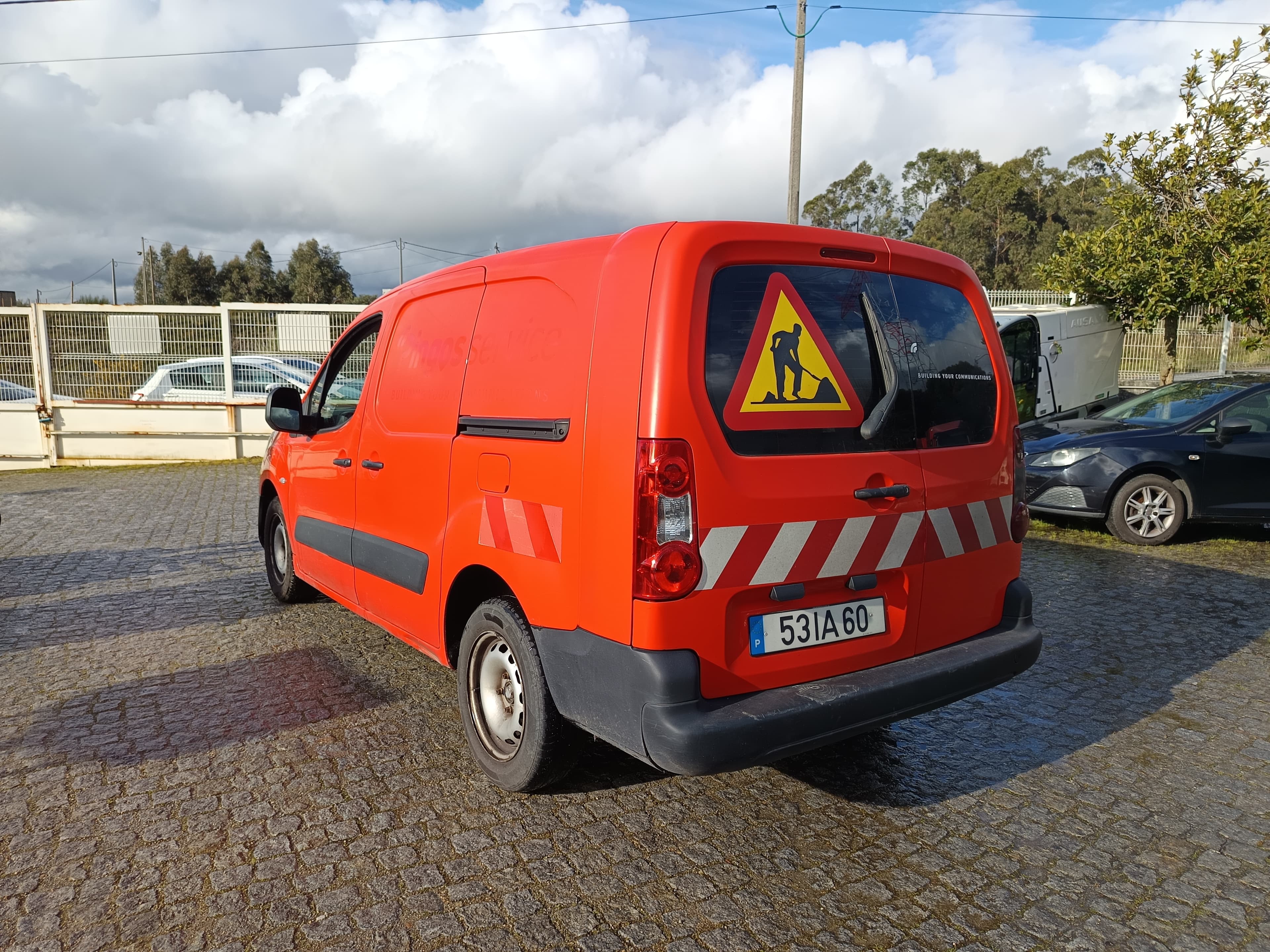 Peugeot Partner 1.6 HDI · Ano 2009 — imagem 6