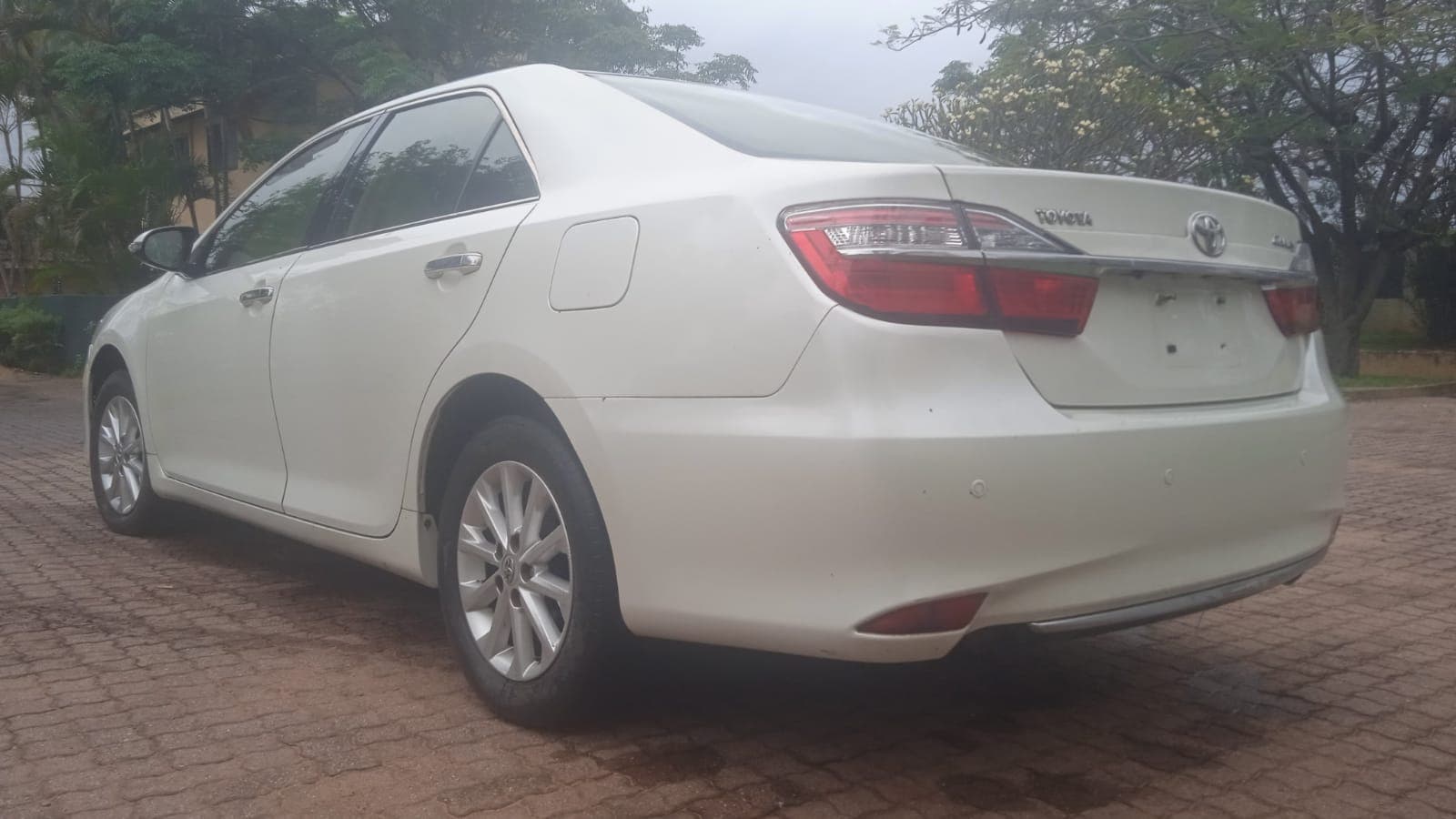 Toyota Camry — imagen 17