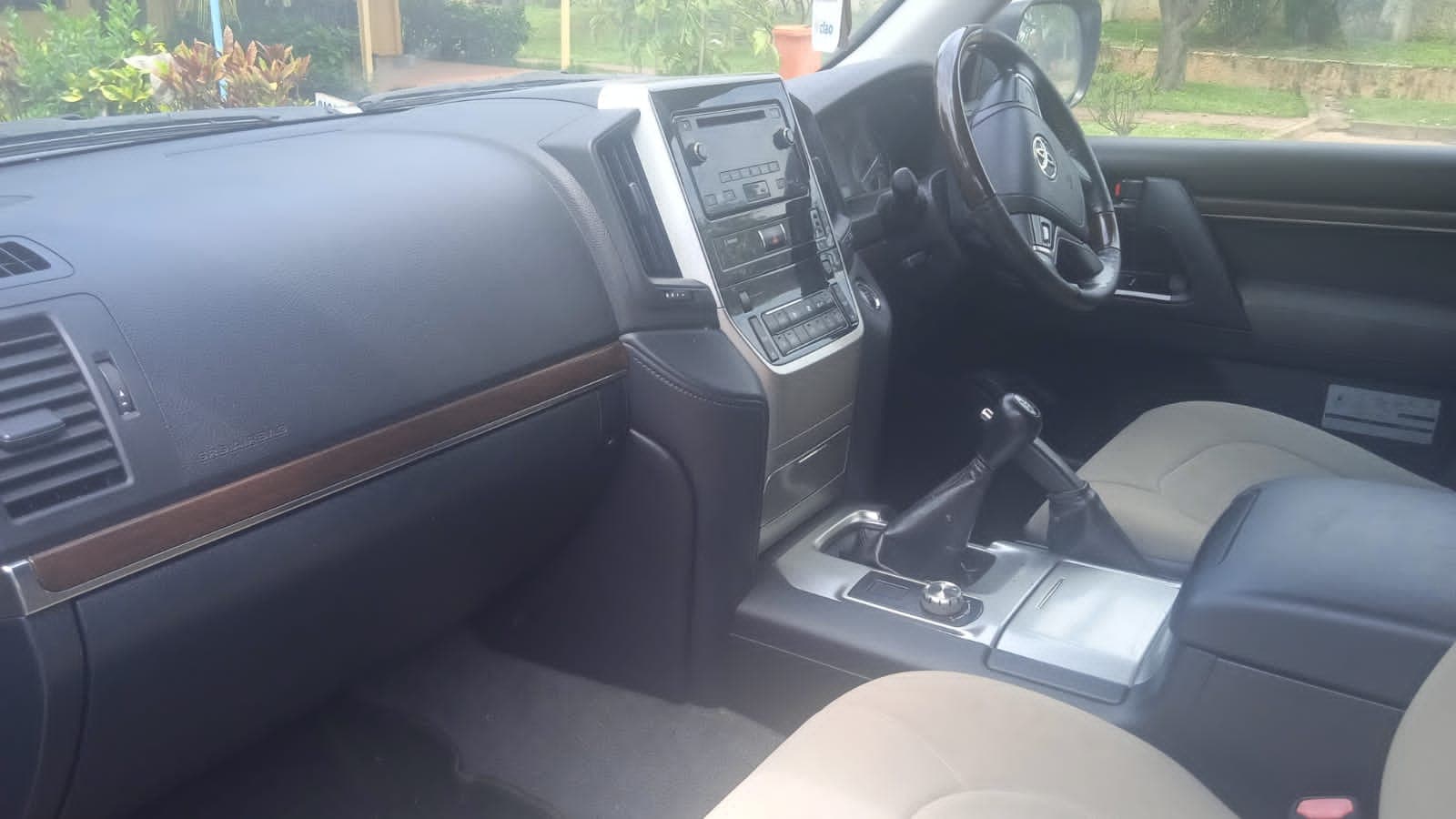 Toyota Land Cruiser — imagem 9