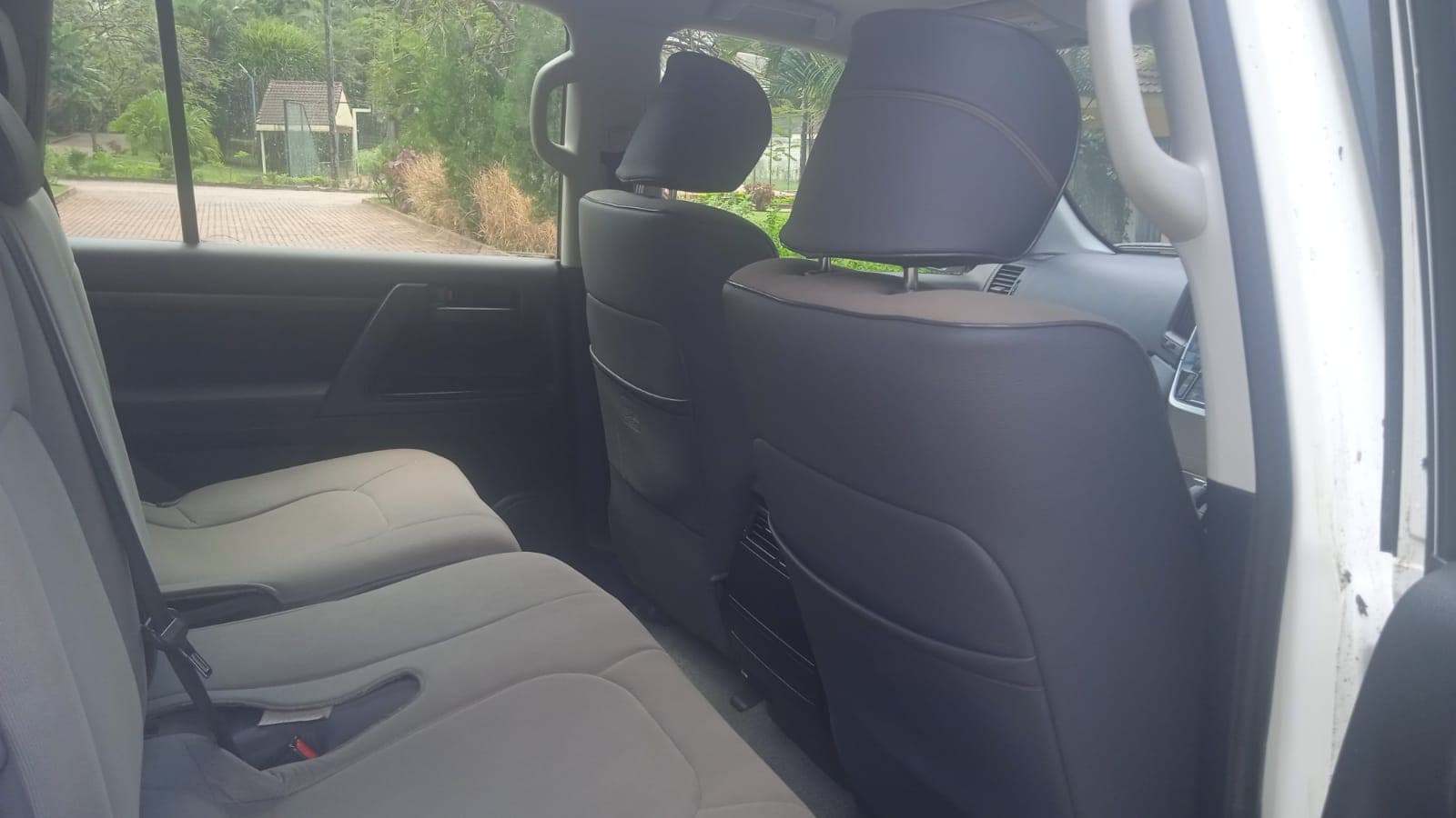 Toyota Land Cruiser — imagem 15