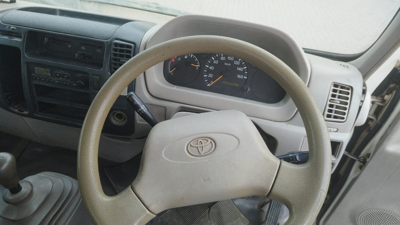 TOYOTA DYNA — imagem 12