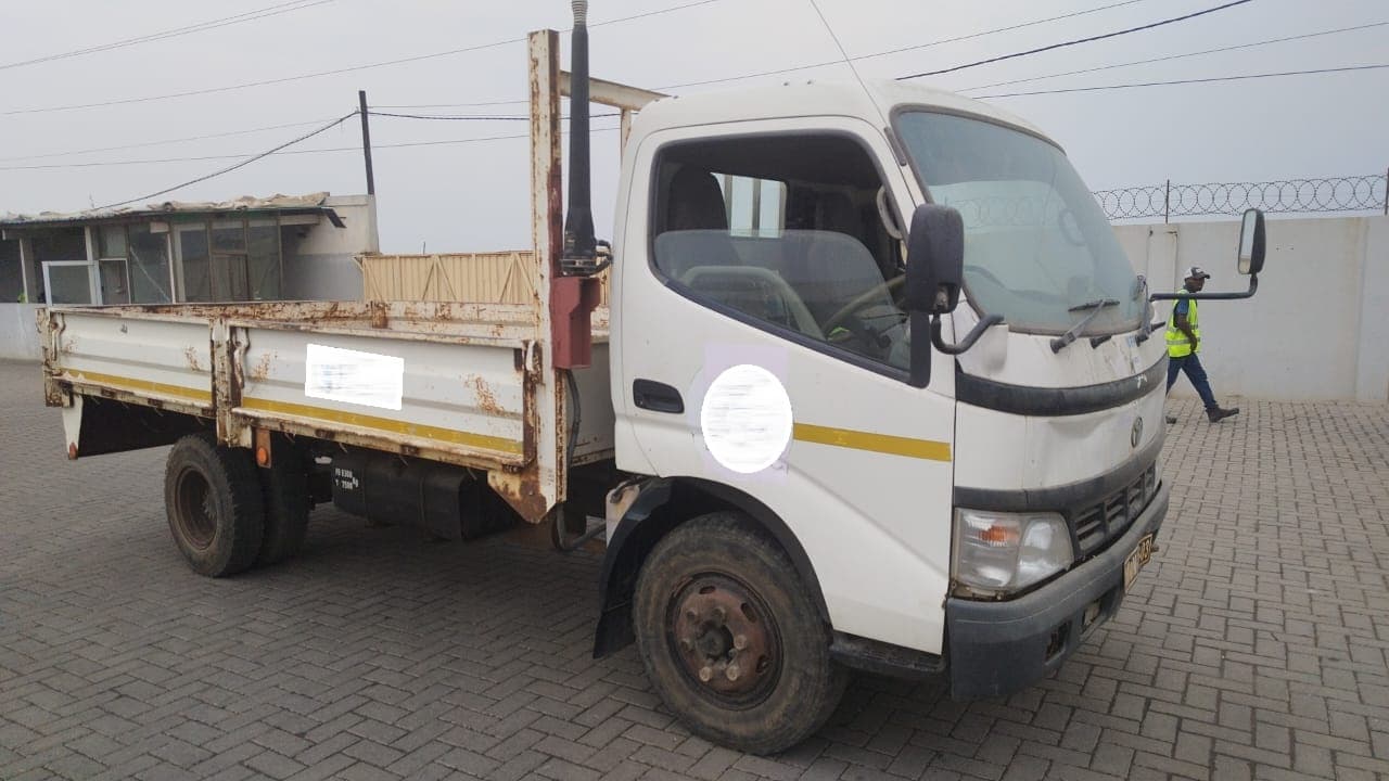 TOYOTA DYNA — imagem 22