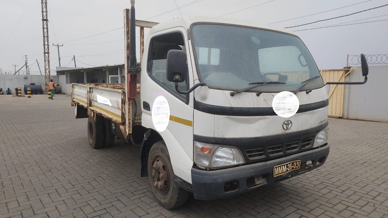 TOYOTA DYNA — imagem 20