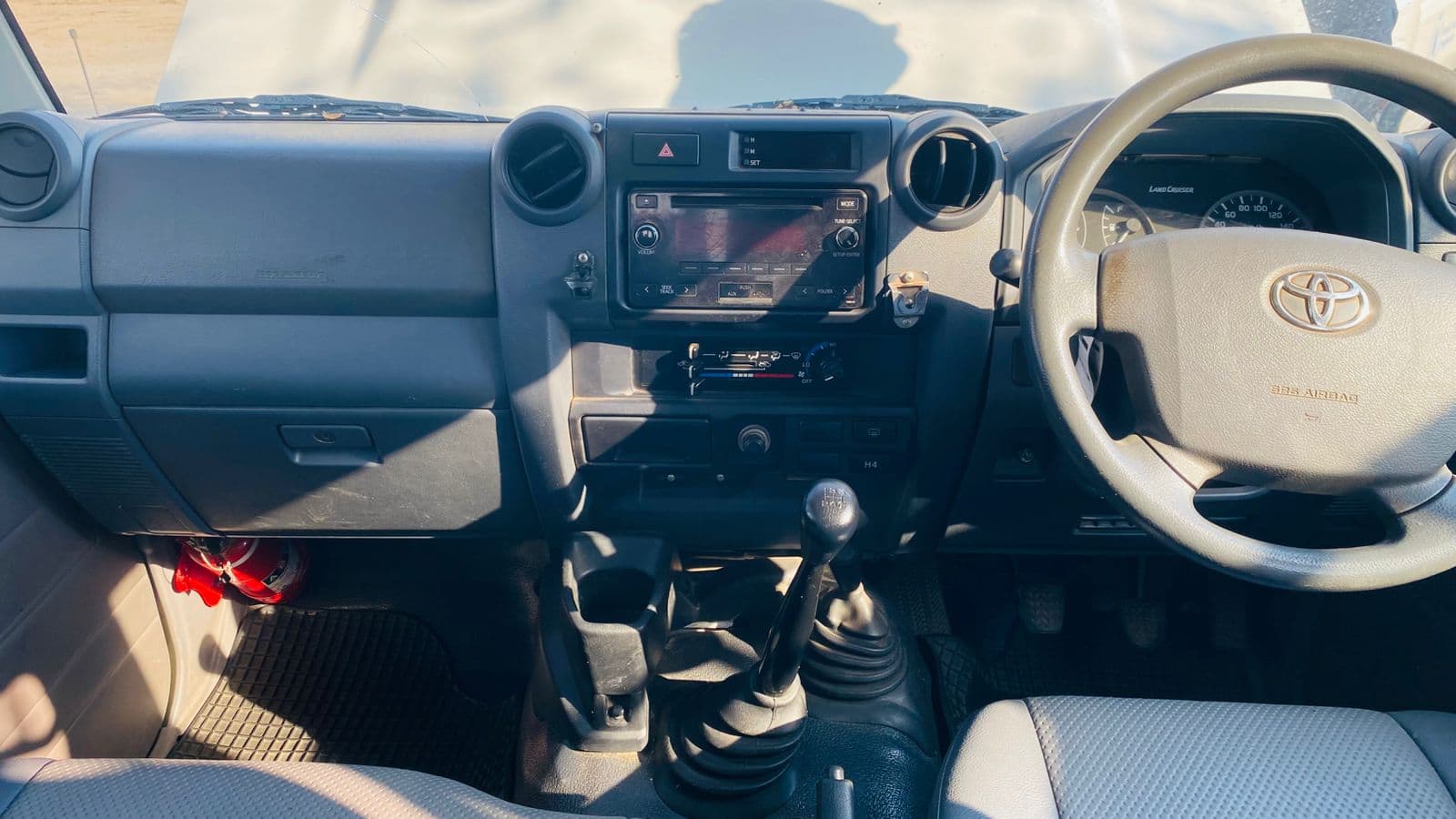 Toyota Land Cruiser — imagem 6