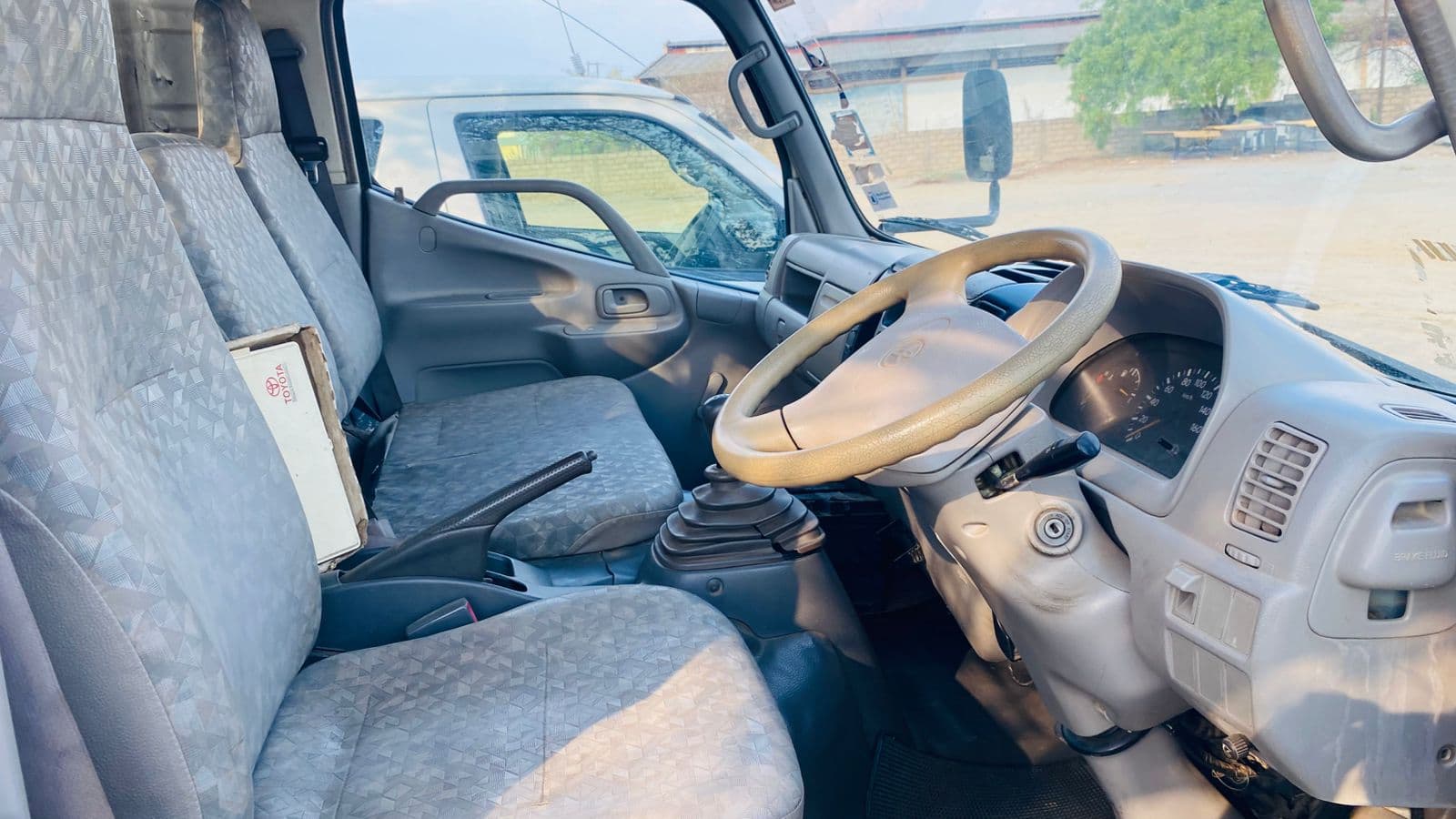 Toyota Dyna — imagen 9