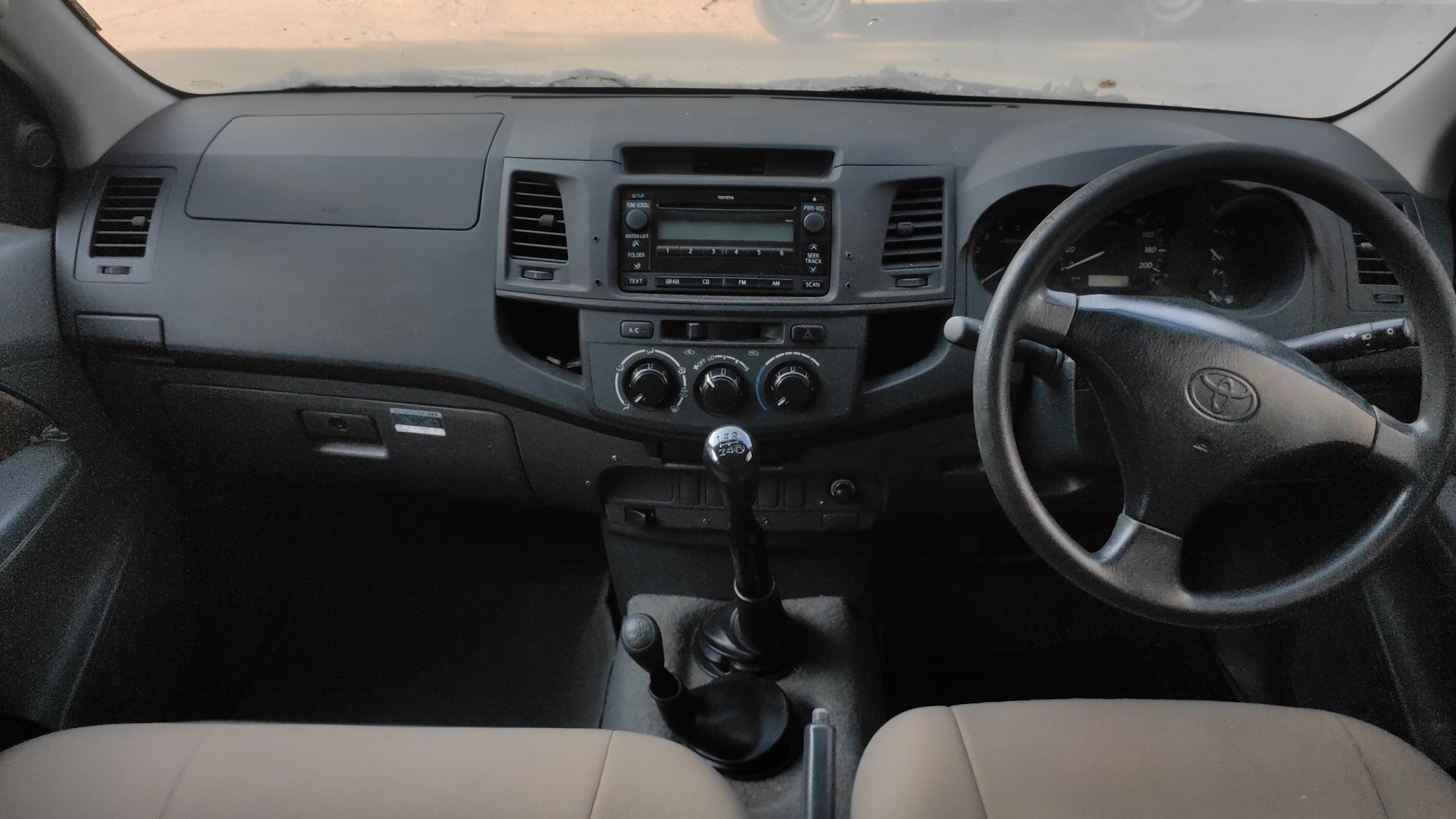 Toyota Hilux — imagem 12