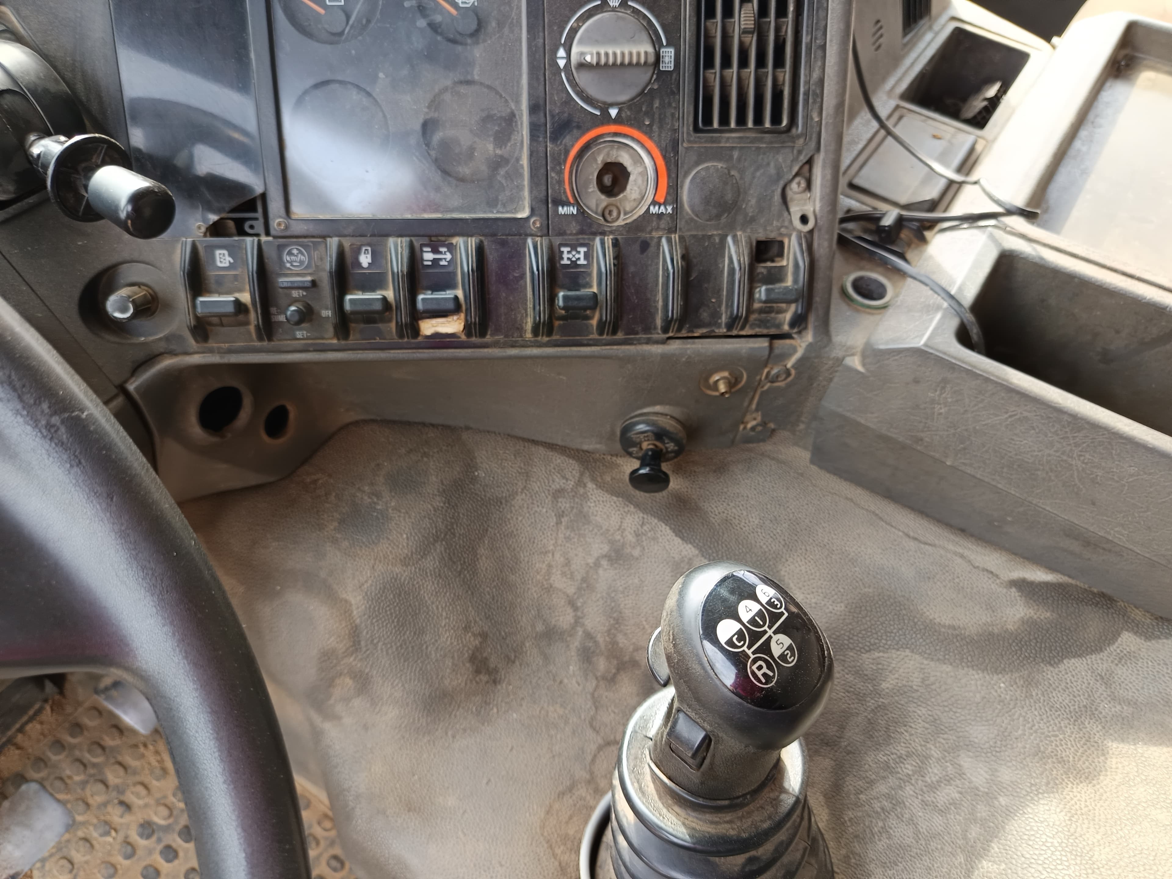 Volvo FL 10-35 (6X4) KH — imagem 16