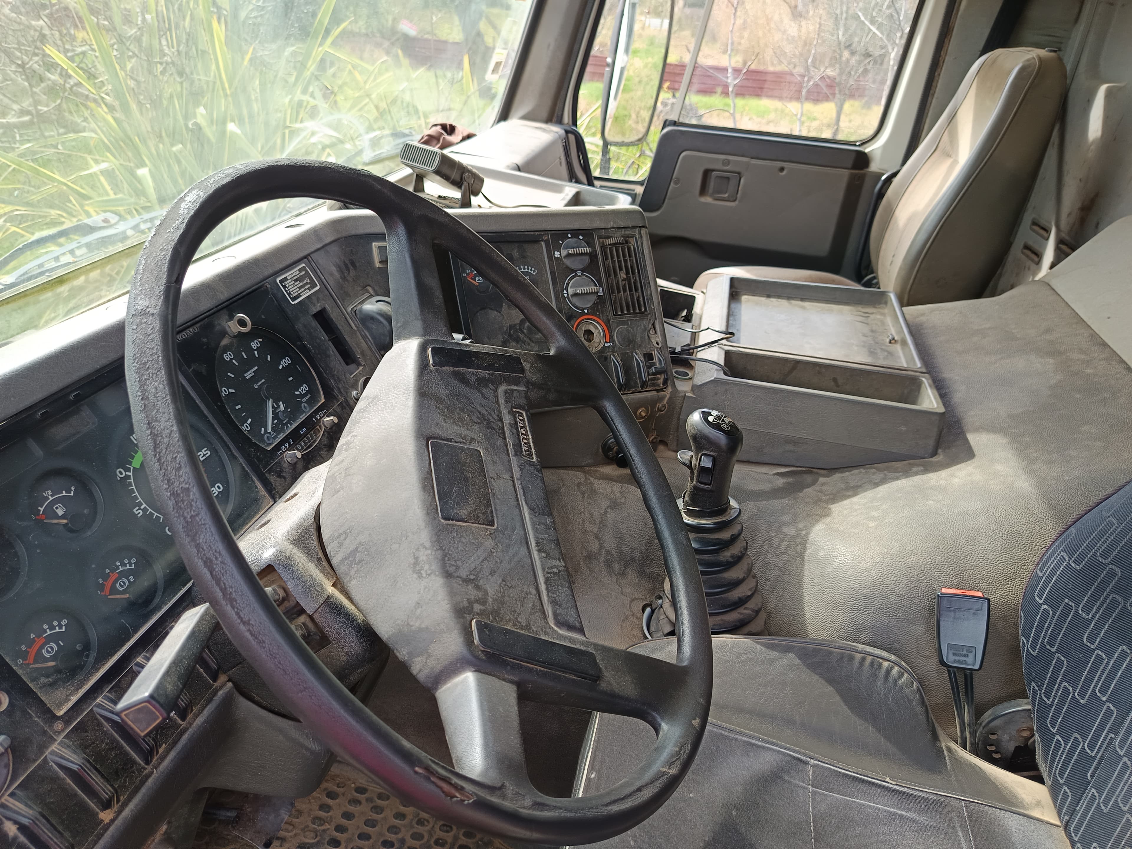 Volvo FL 10-35 (6X4) KH — imagem 10