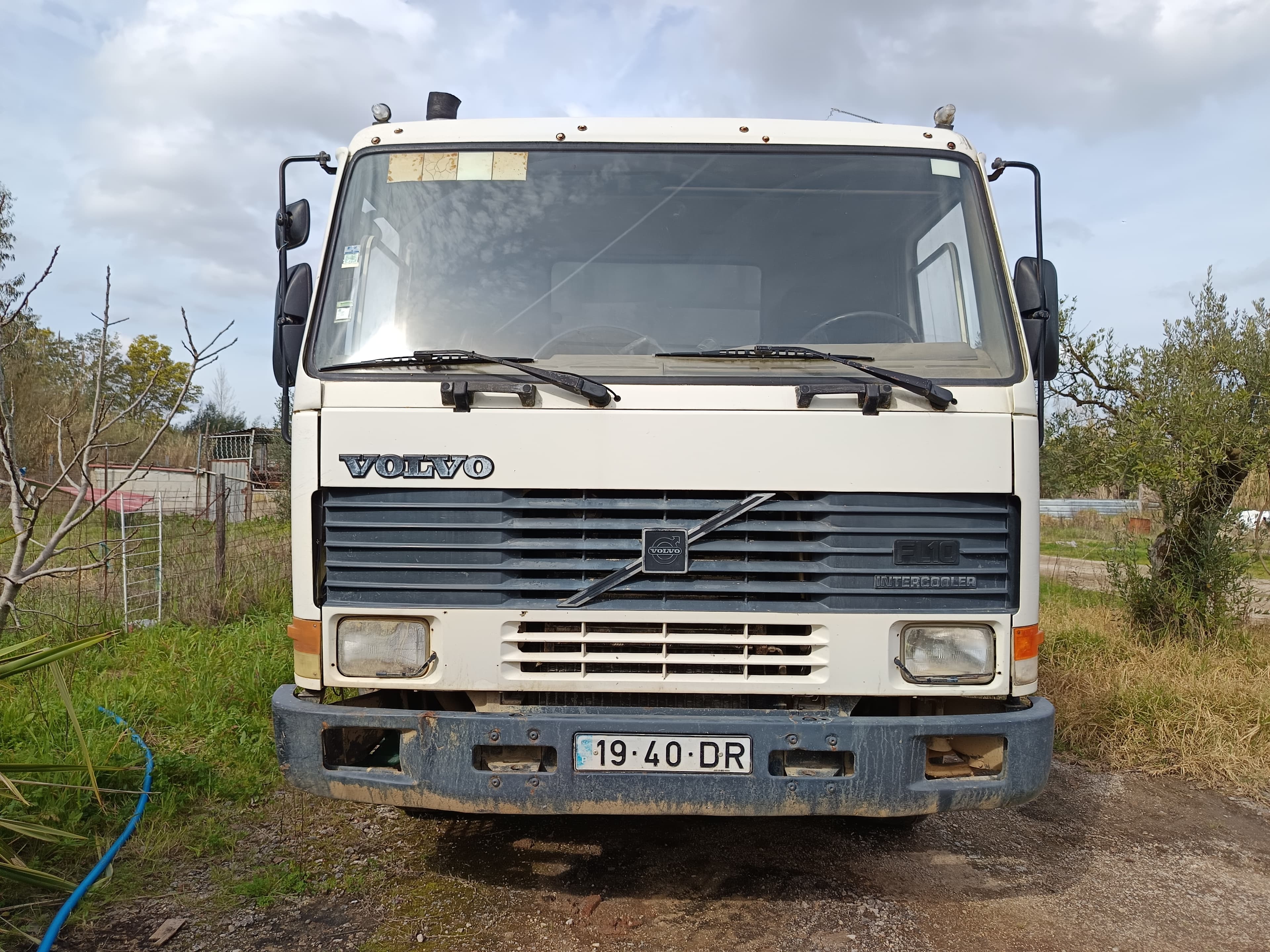 Volvo FL 10-35 (6X4) KH — imagem 2