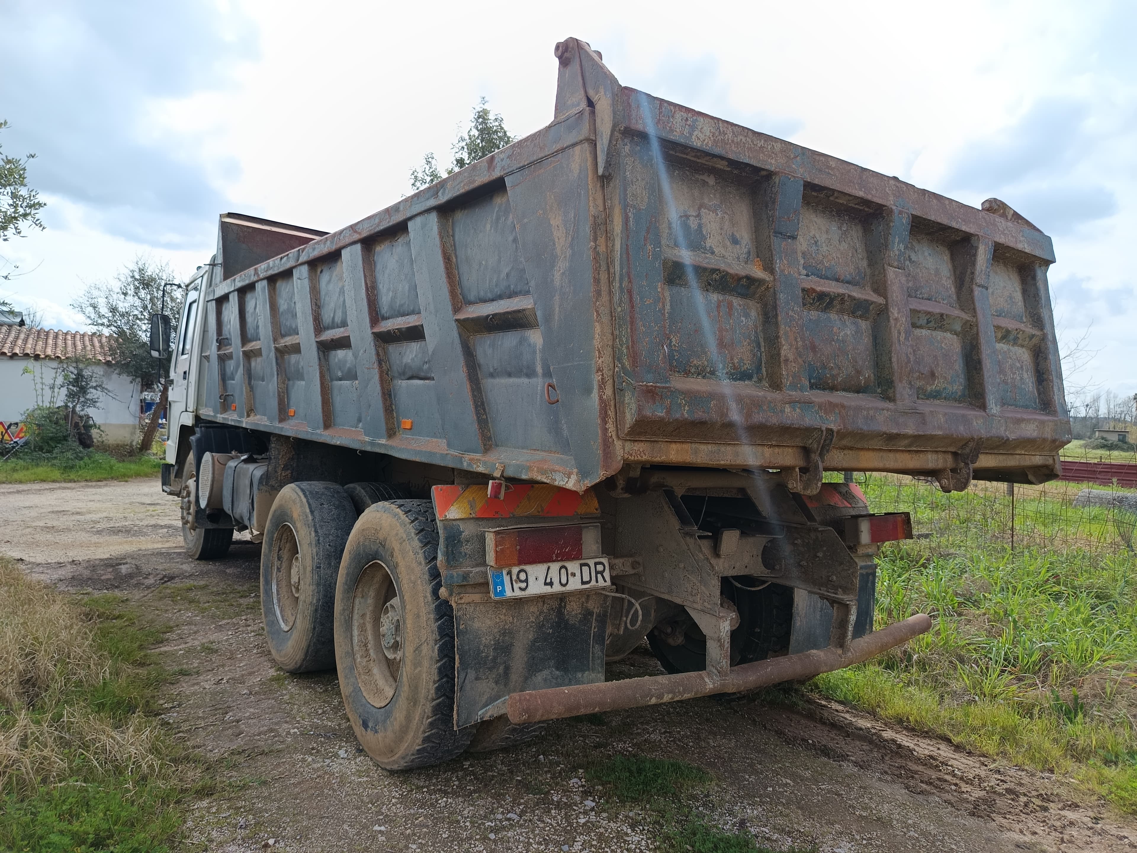Volvo FL 10-35 (6X4) KH — imagem 4