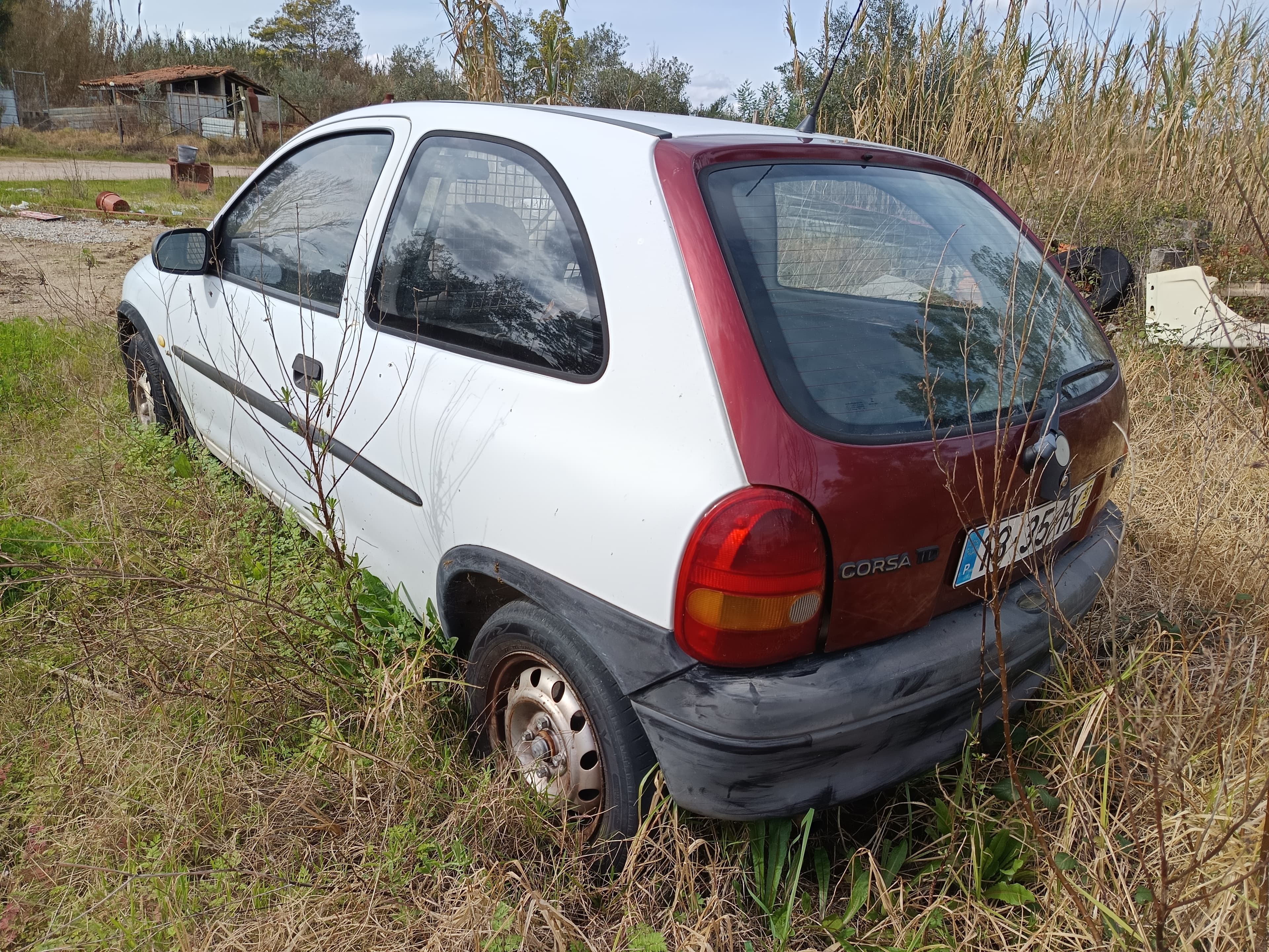 Opel Corsa-B (732X4) · Ano 1997 — imagem 4