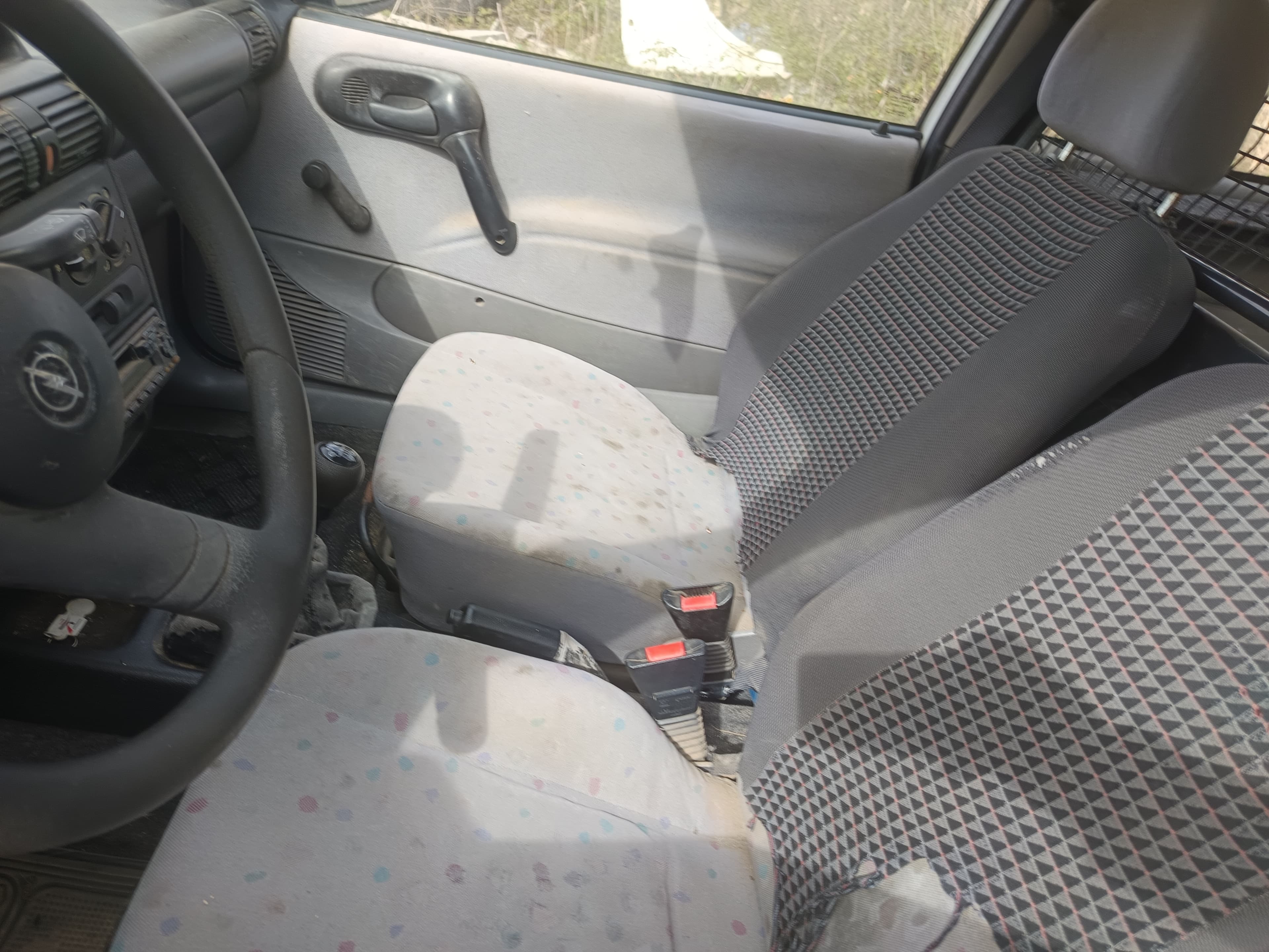 Opel Corsa-B (732X4) · Ano 1997 — imagem 7
