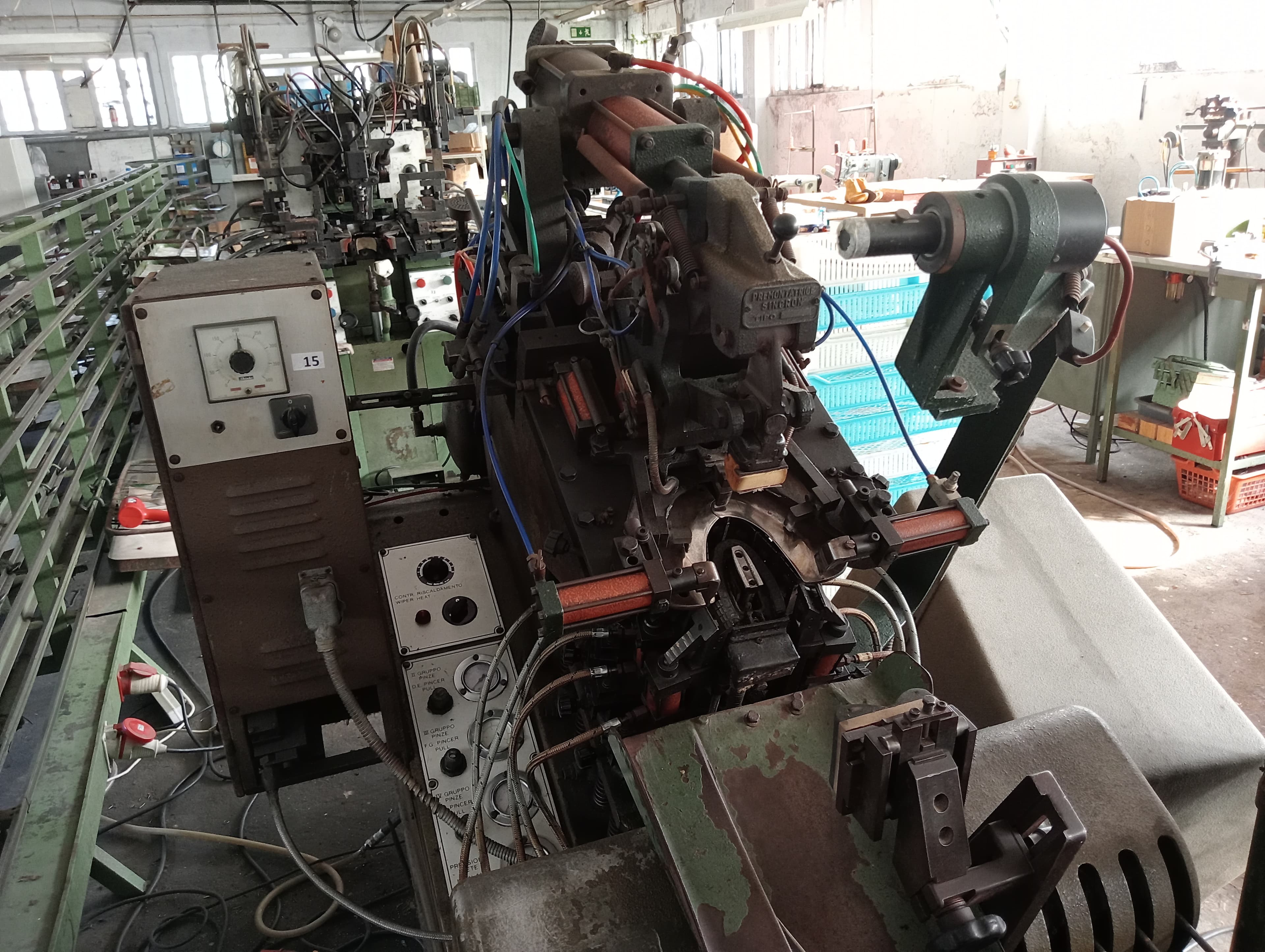 Máquina de Montar Bicos — imagen 3