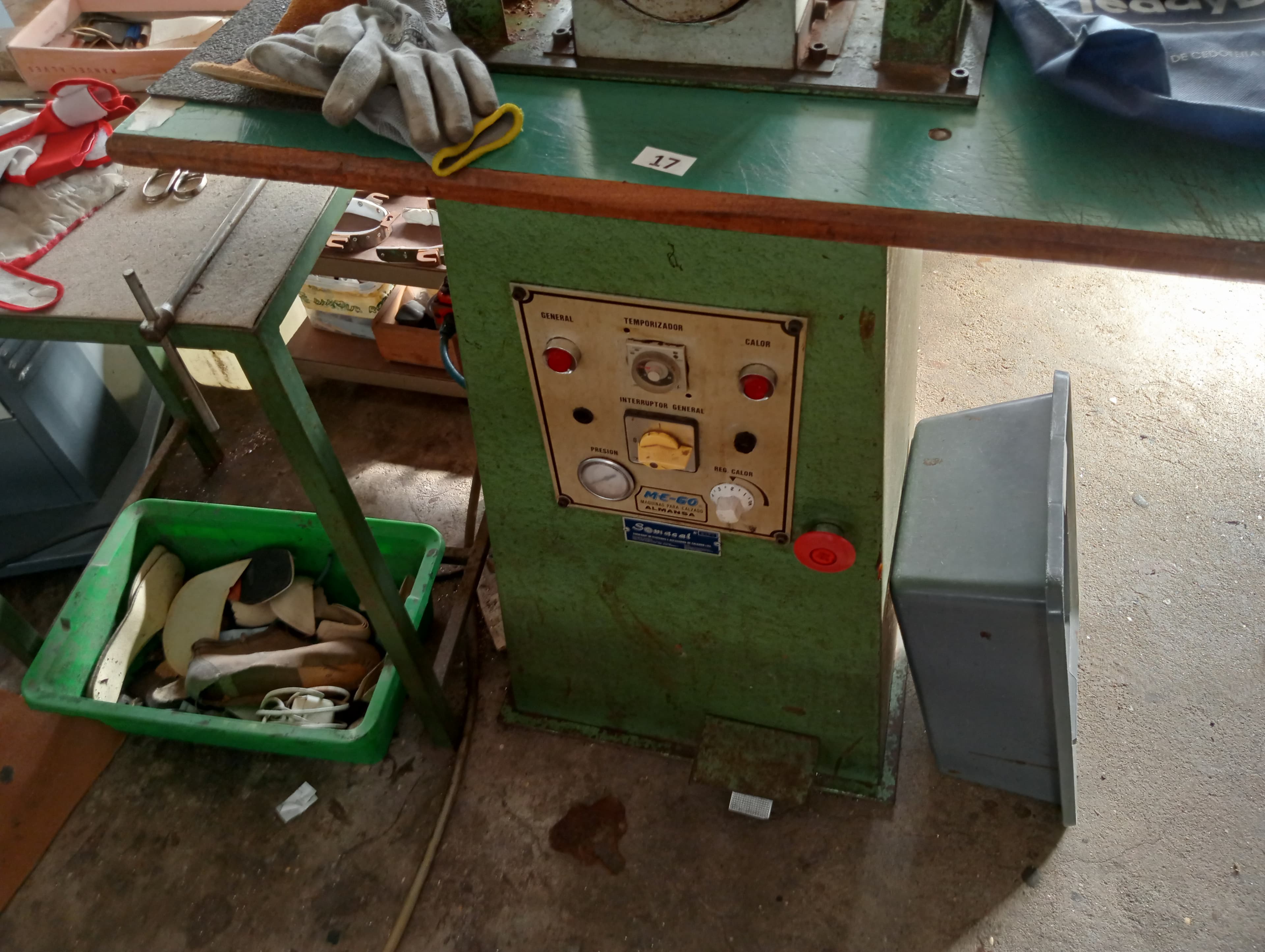 Máquina de Colar Testeiras — imagem 2