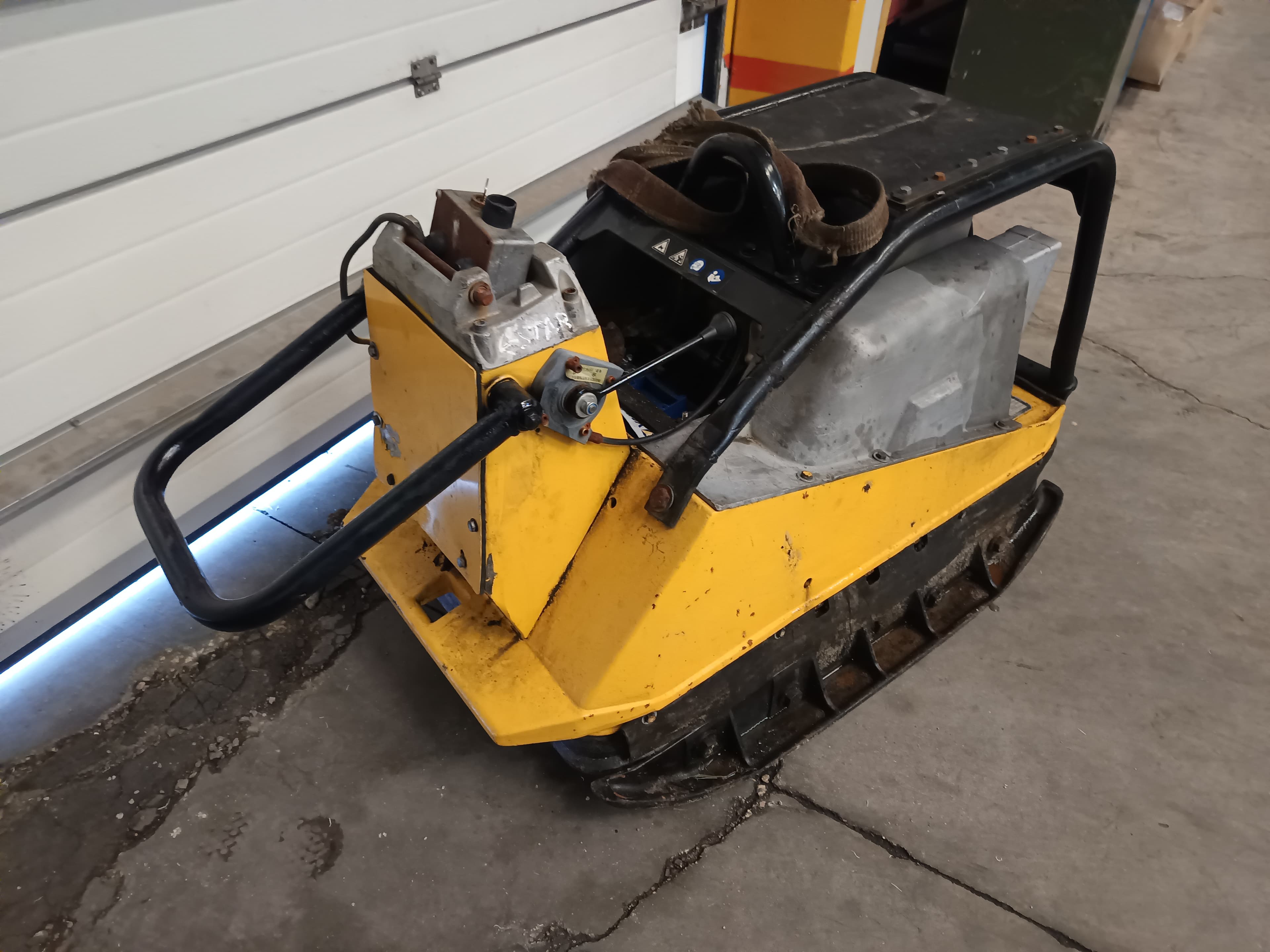 Placa Compactadora Wacker — imagem 4