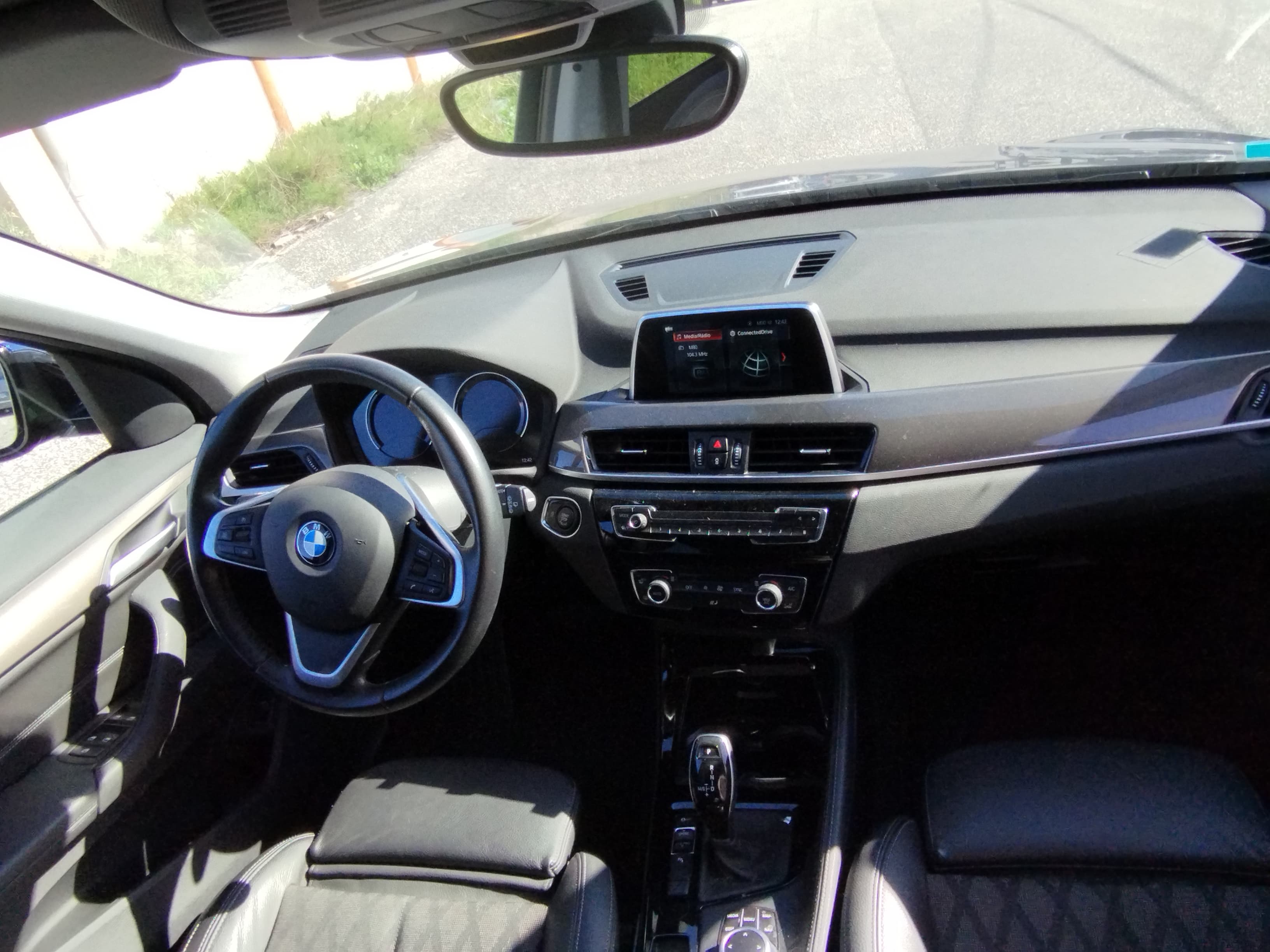 BMW X1 SDrive16D · Ano 2019 — image 12