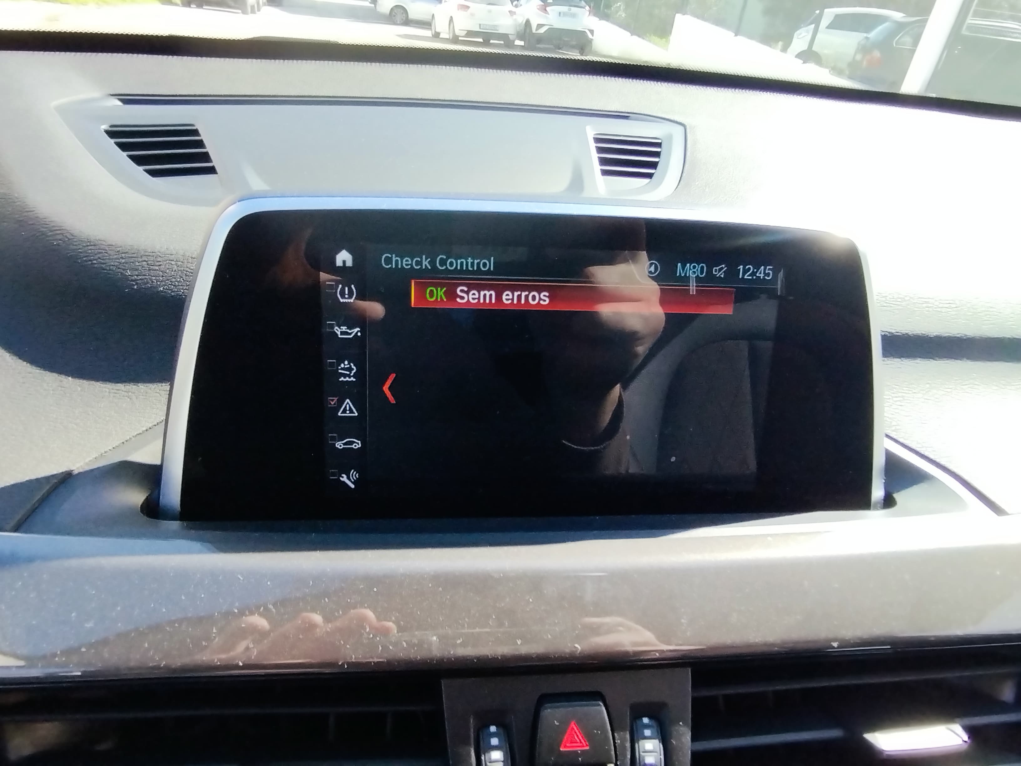 BMW X1 SDrive16D · Ano 2019 — image 16