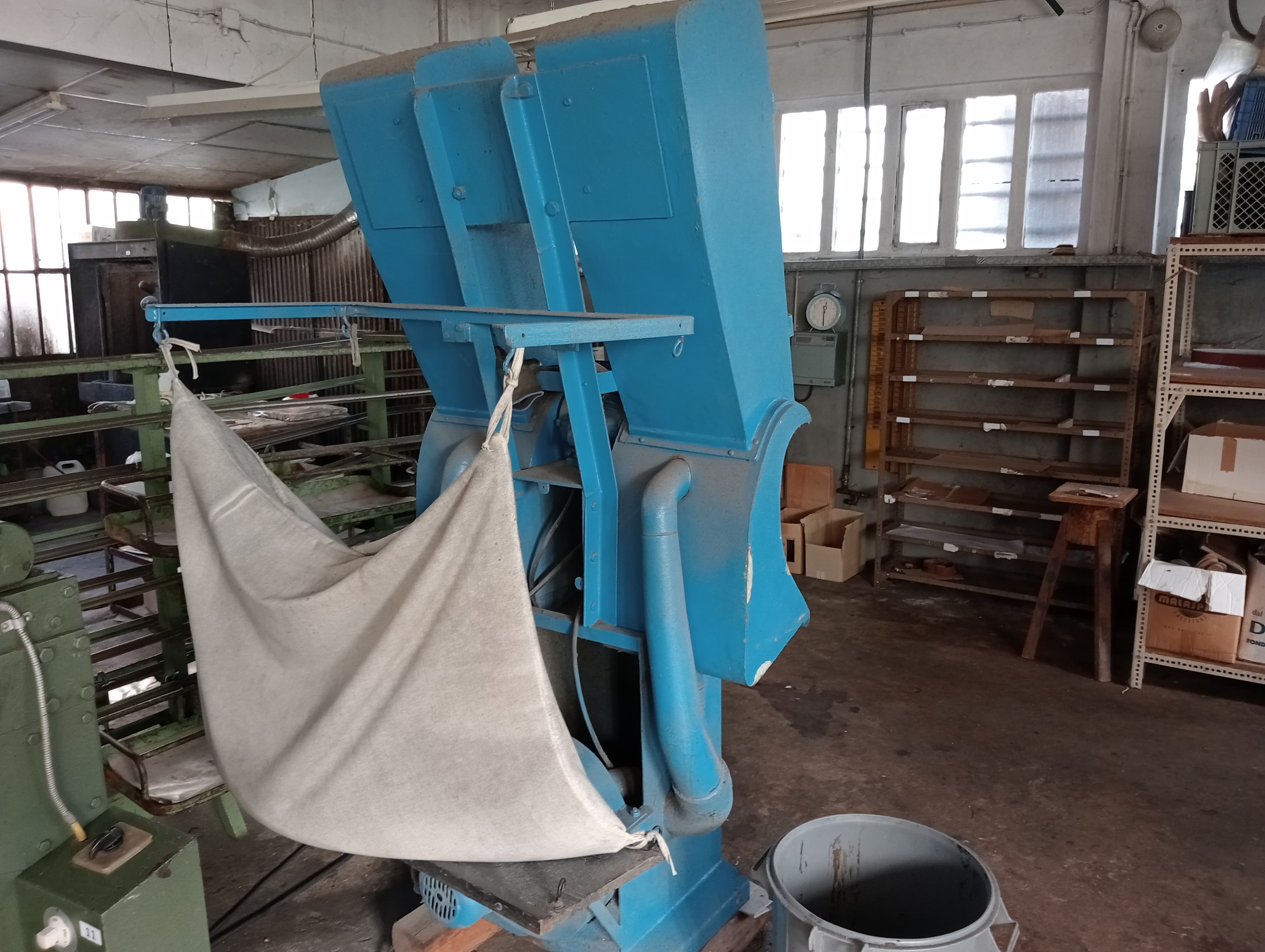 Máquinas e Equipamentos para a Indústria do Calçado — image 69